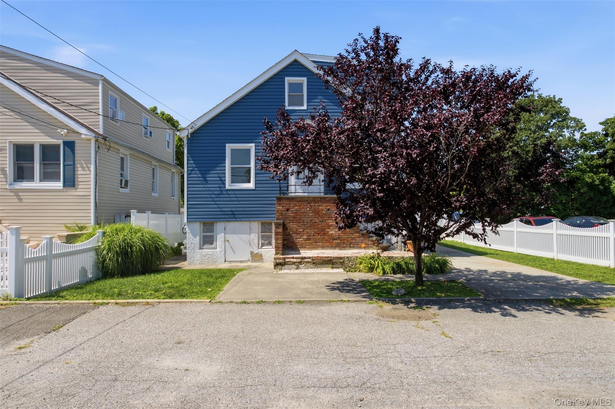 8 5th Street Property Photo 1