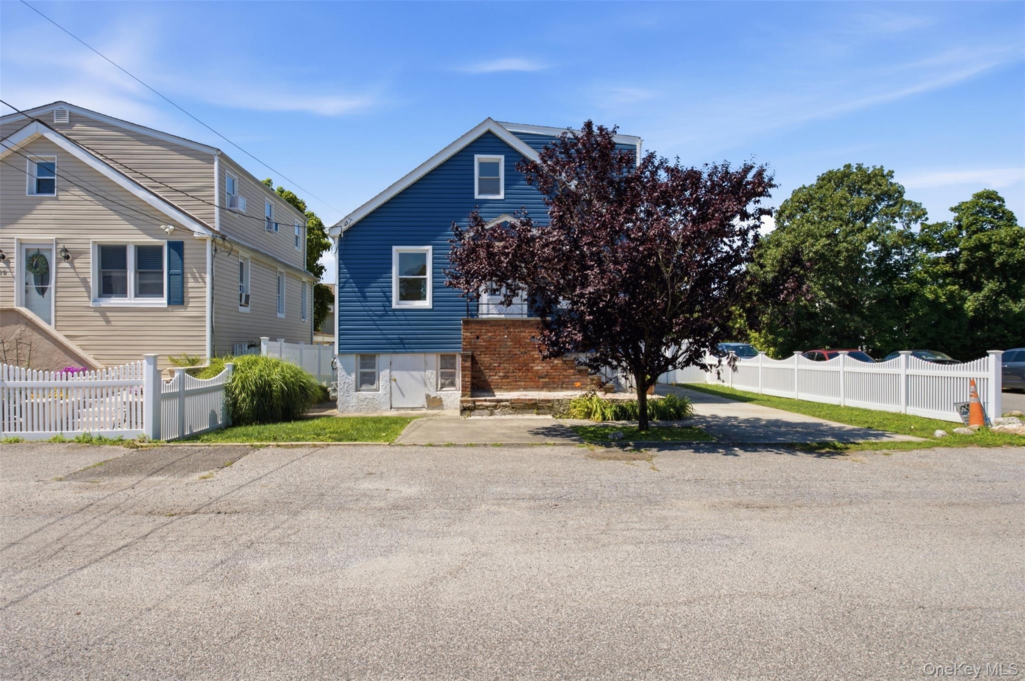 8 5th Street Property Photo 4