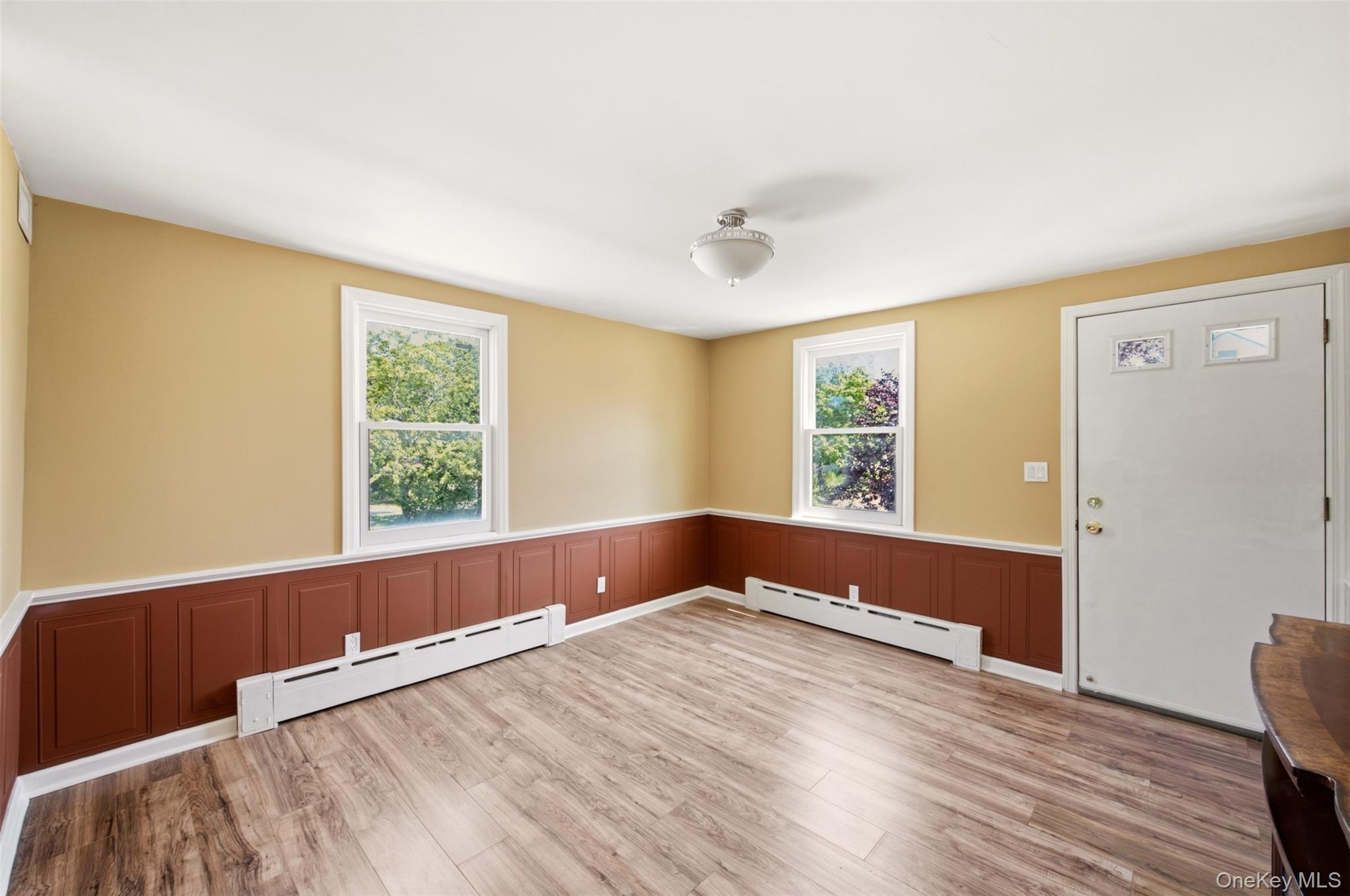8 5th Street Property Photo 8