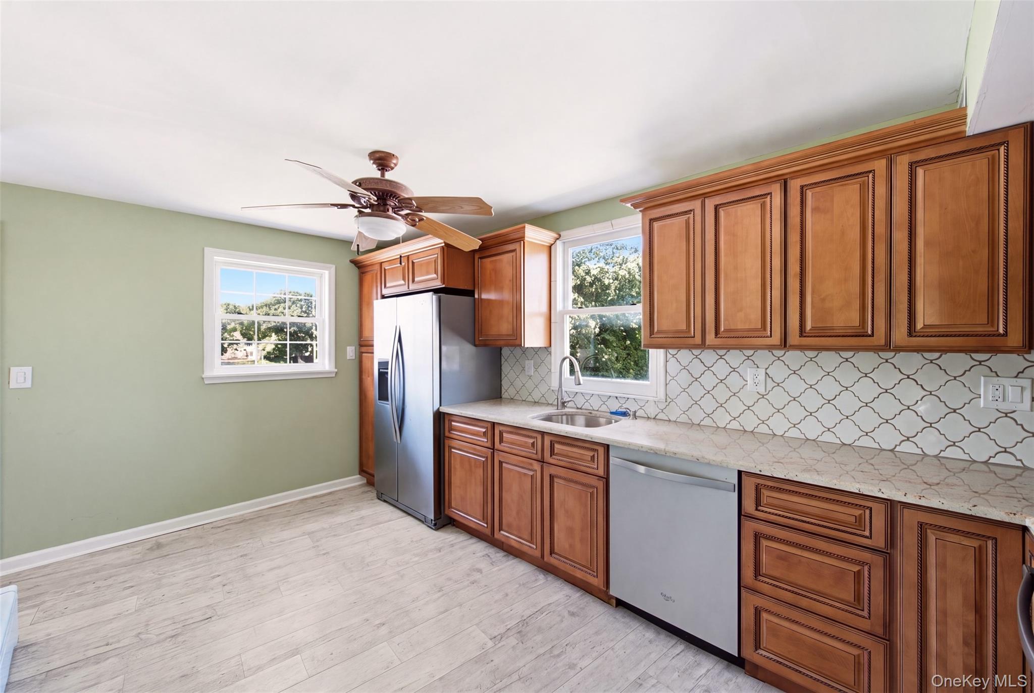 8 5th Street Property Photo 10