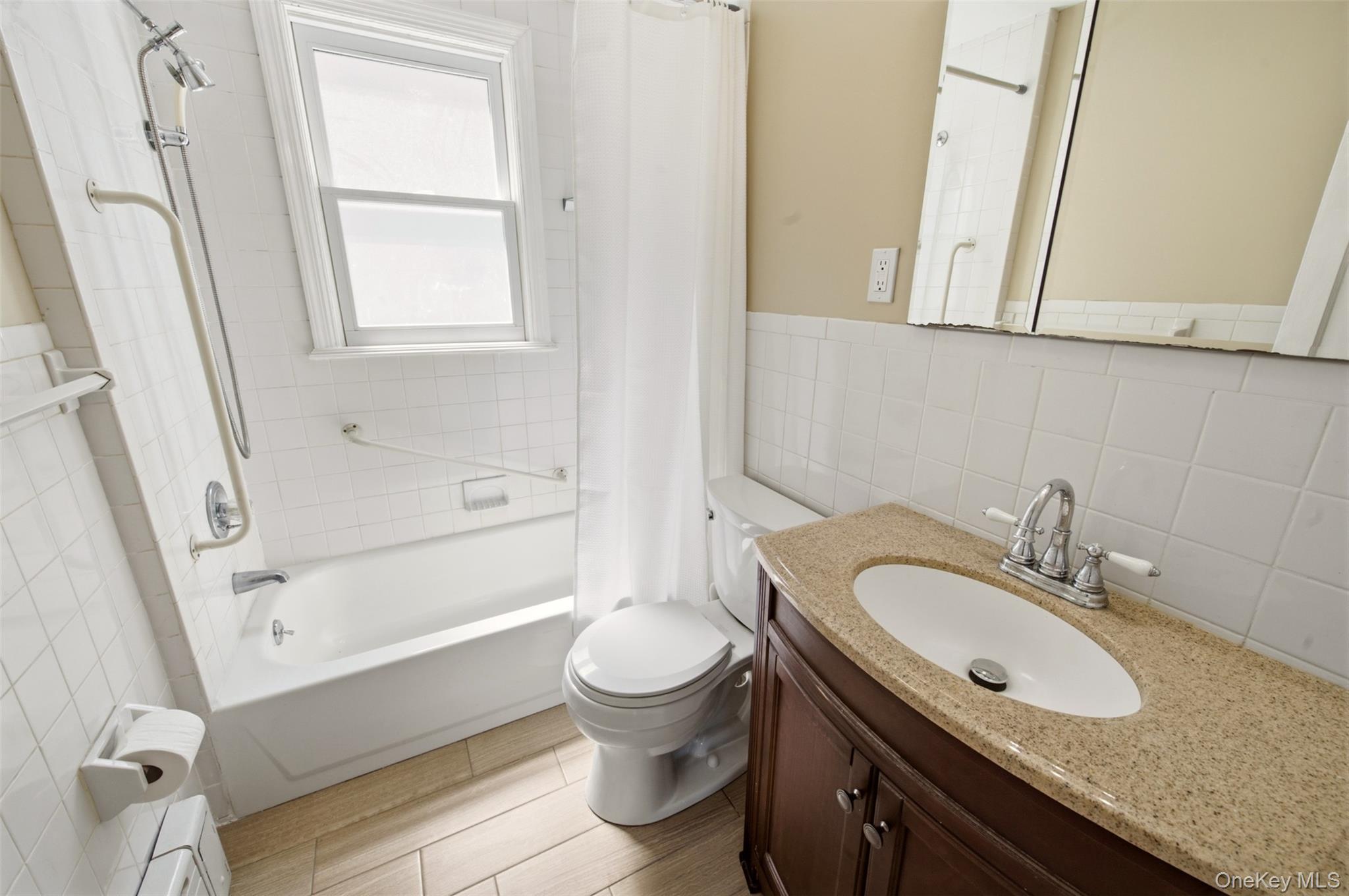 8 5th Street Property Photo 14