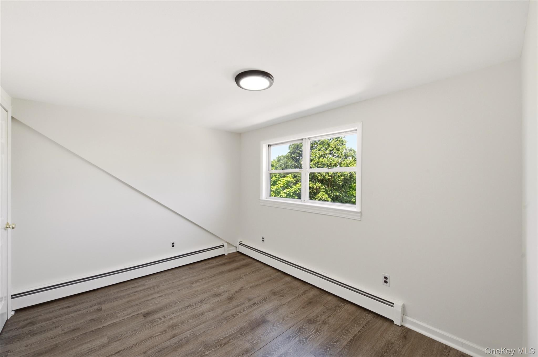 8 5th Street Property Photo 19
