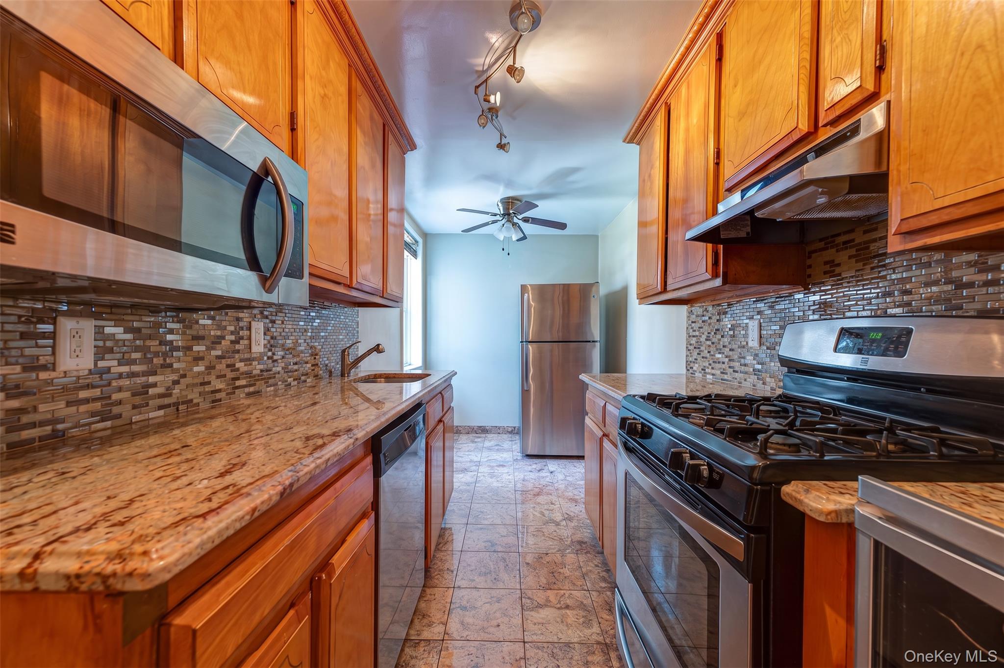 100 Brooklyn Avenue 2r Property Photo 12