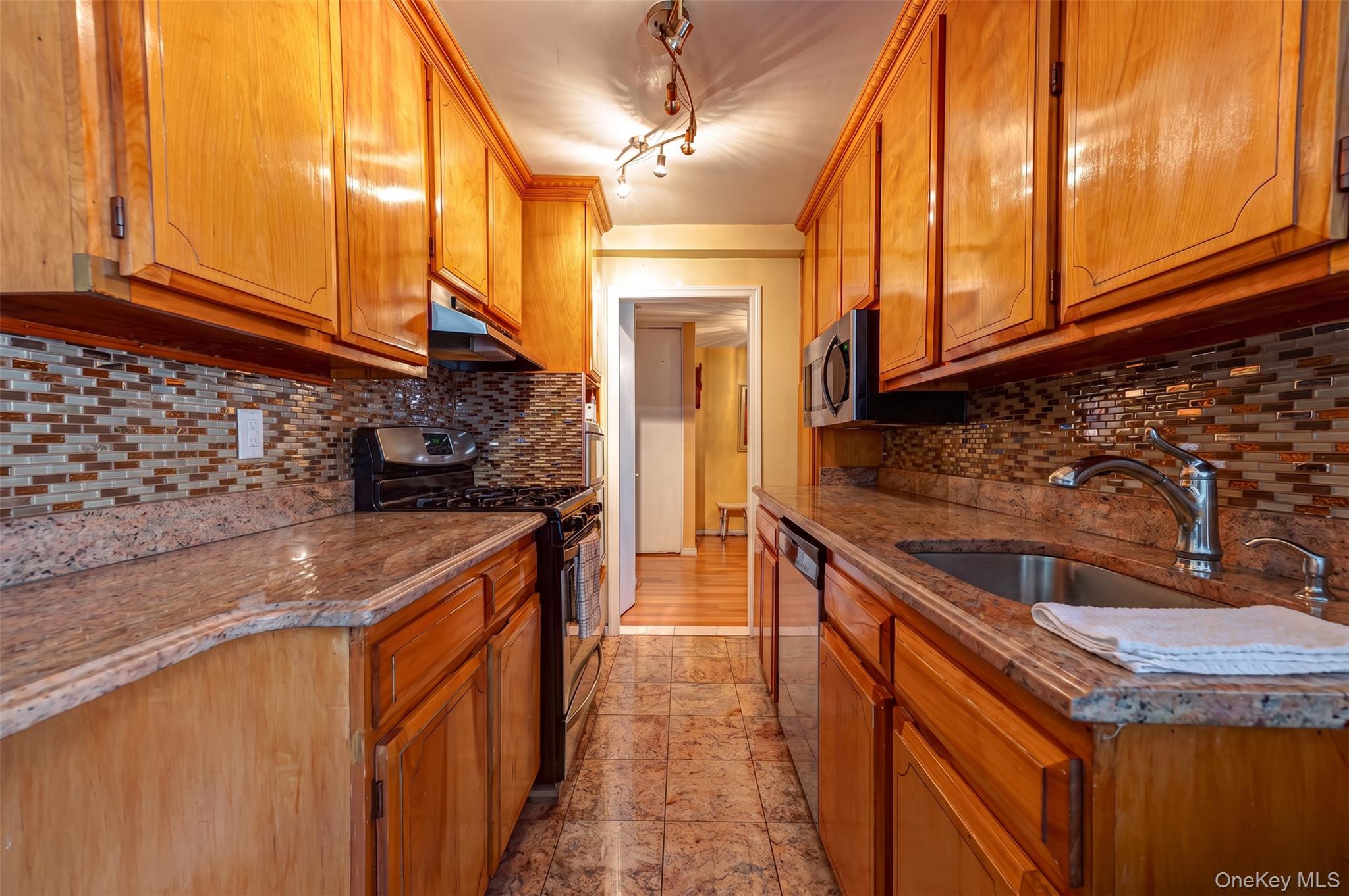 100 Brooklyn Avenue 2r Property Photo 13