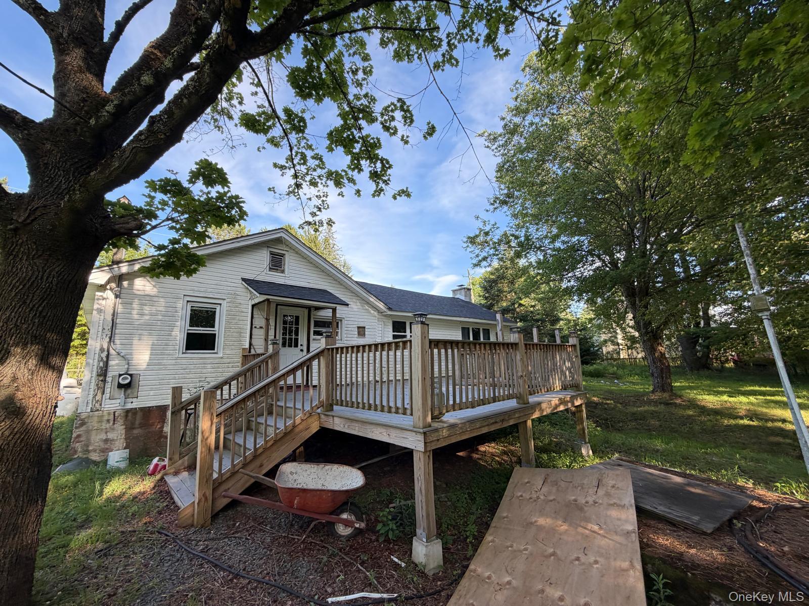 372 Lt Brender Hwy Property Photo 8