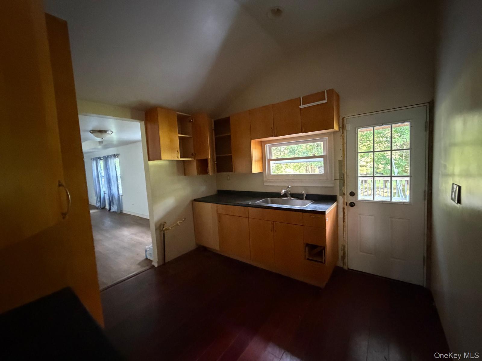 372 Lt Brender Hwy Property Photo 13