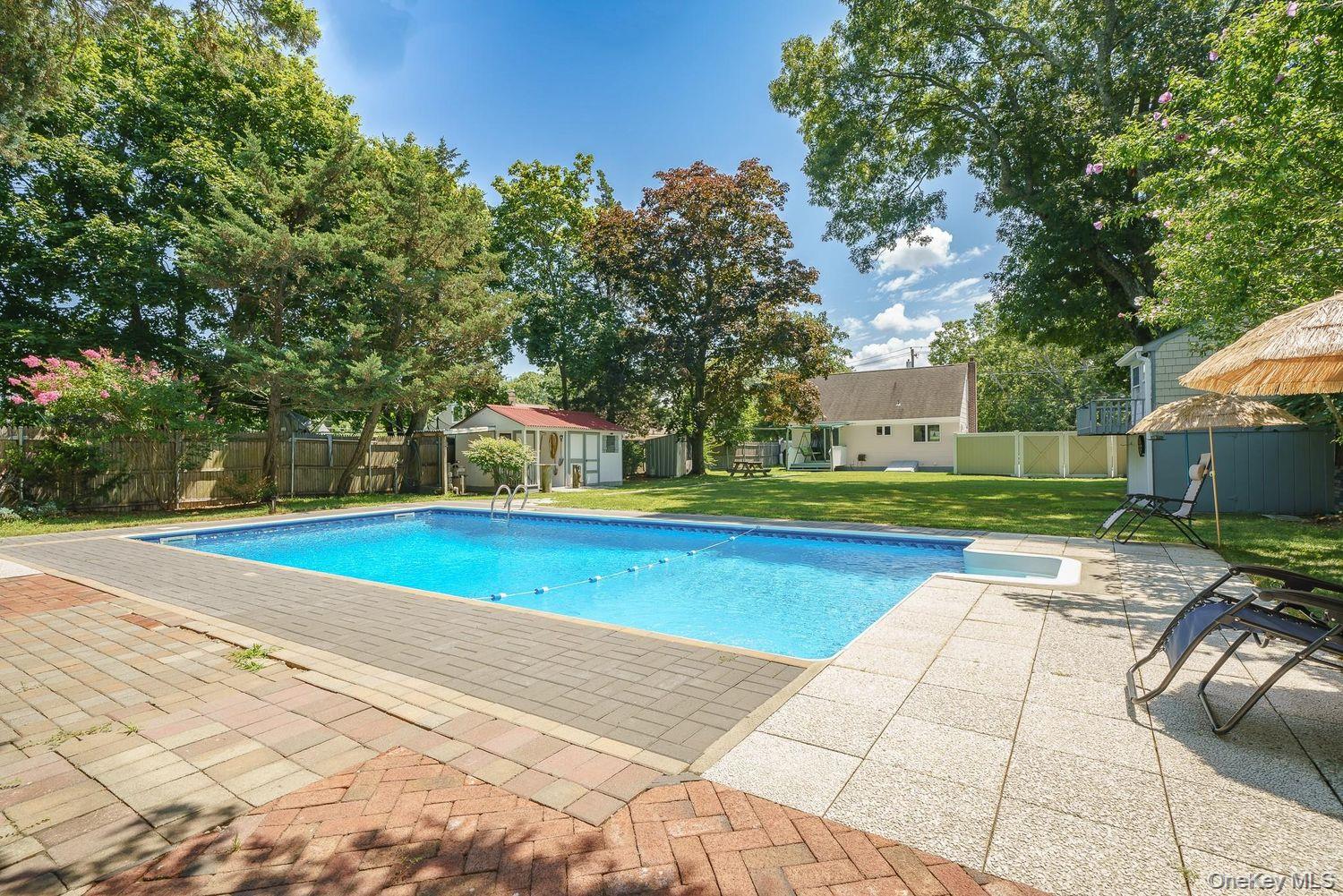 60 Hubbard Avenue Property Photo 4
