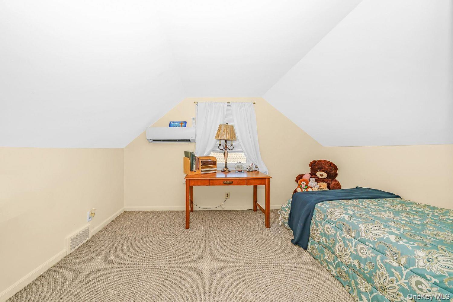 60 Hubbard Avenue Property Photo 34
