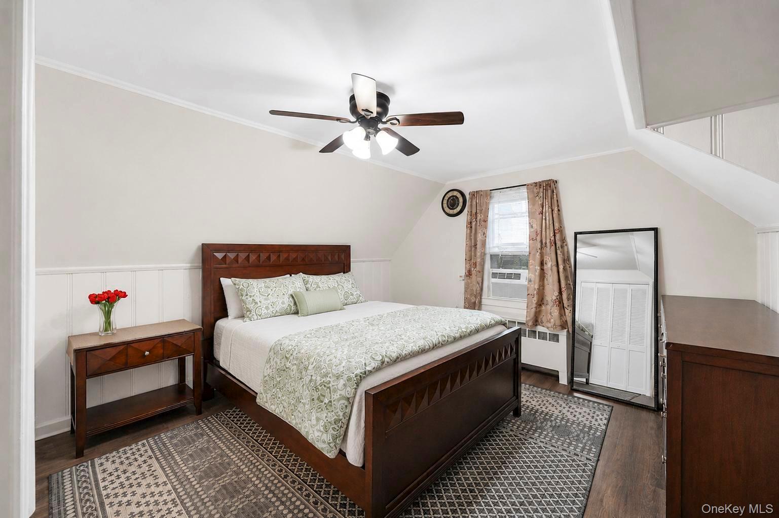 52 E Fenimore Street Property Photo 18