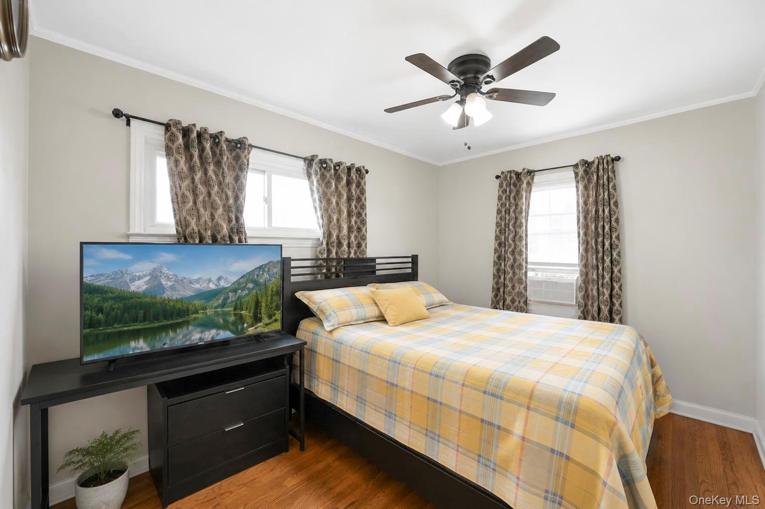 52 E Fenimore Street Property Photo 20