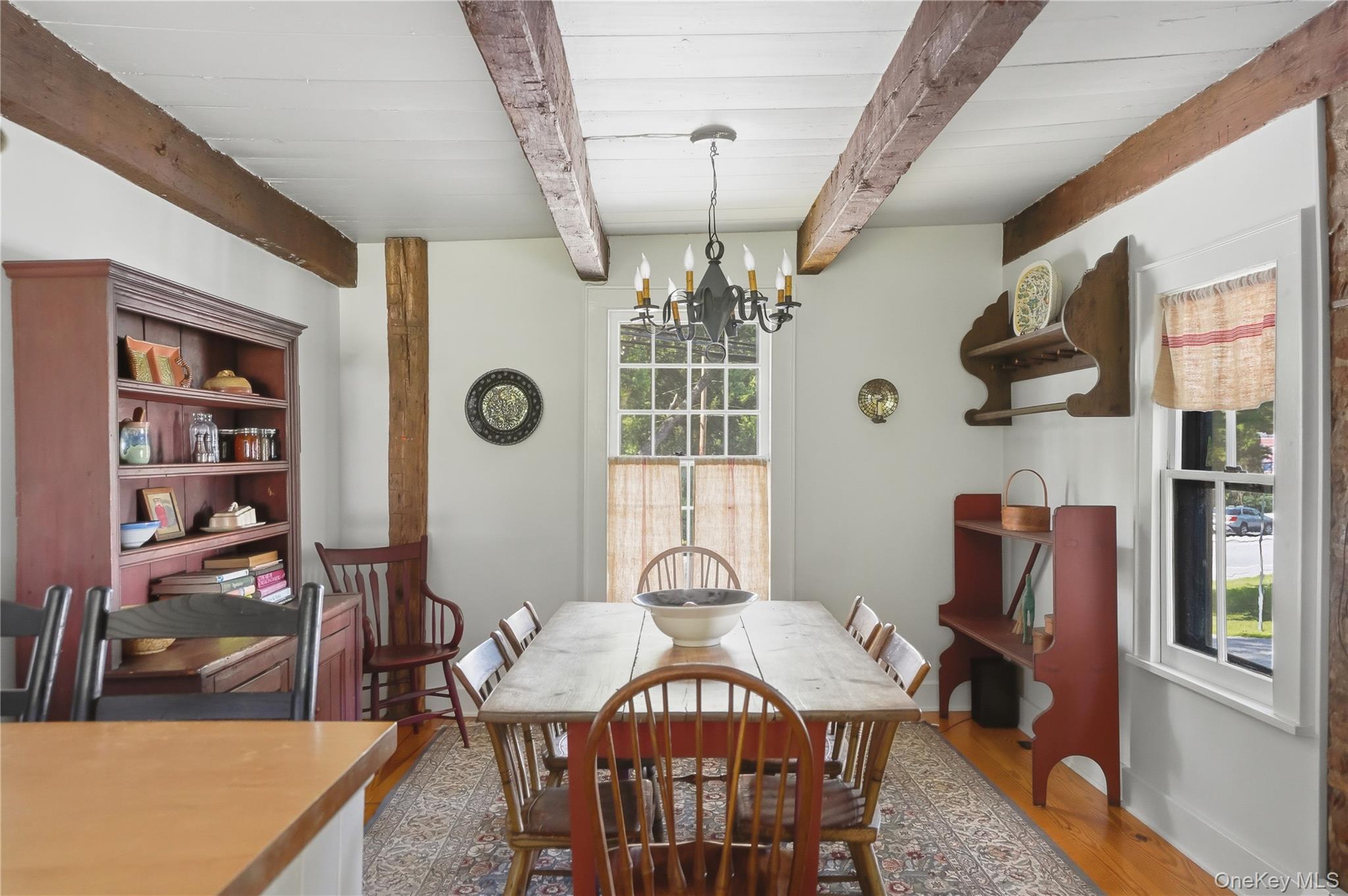 809 Traver Road Property Photo 3