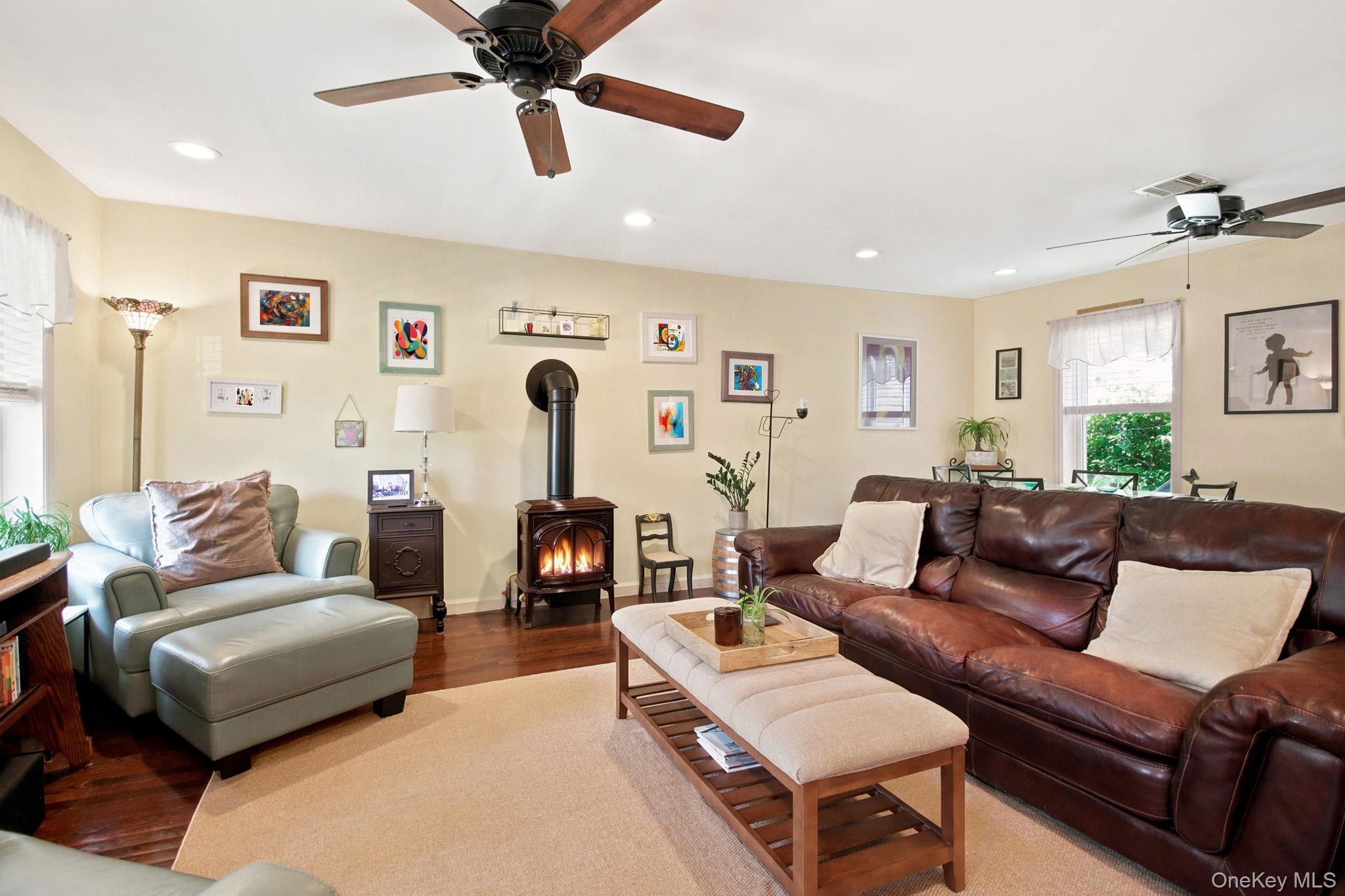 71 Kent Street Property Photo 6
