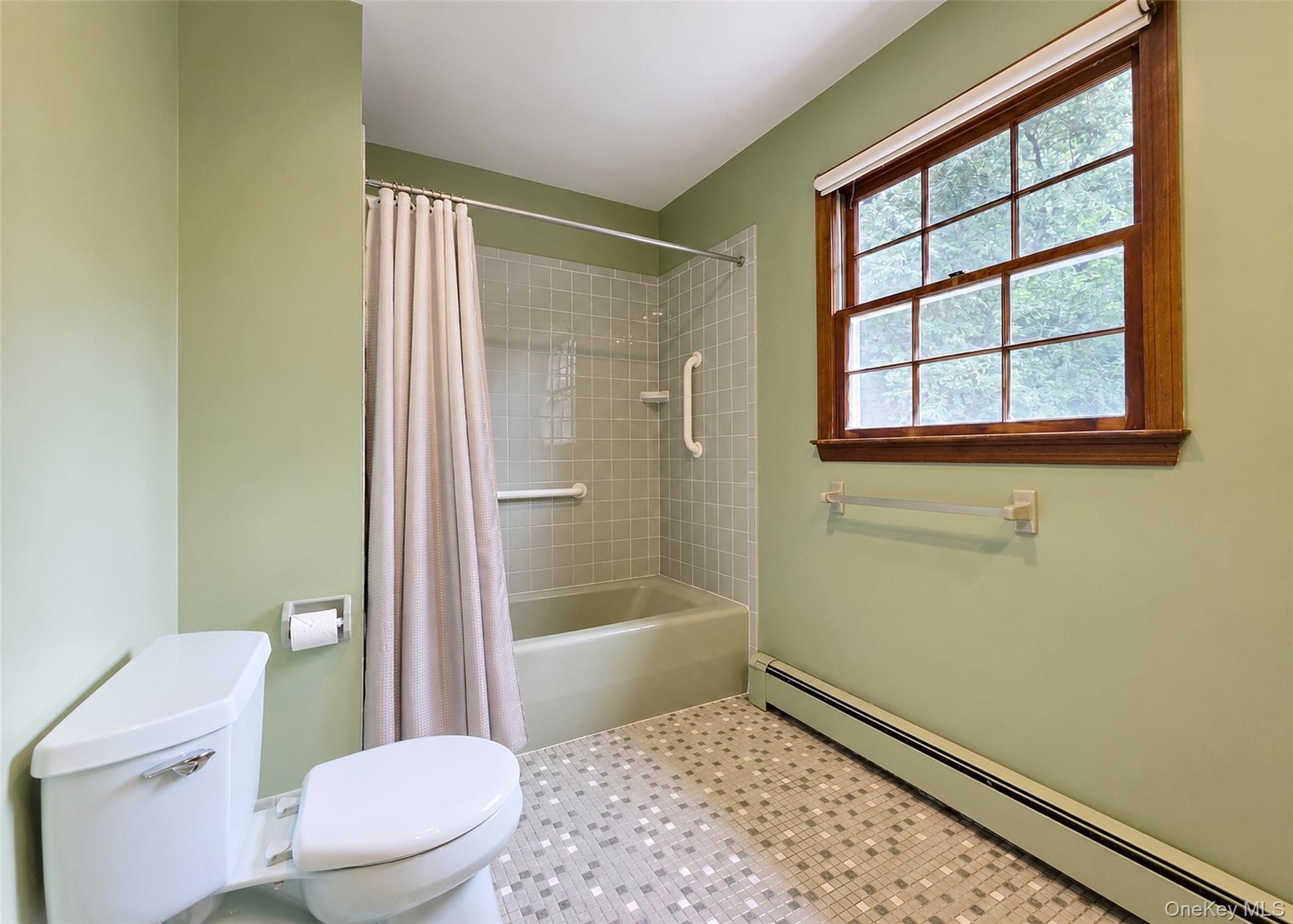 16 Woodhull Road Property Photo 17