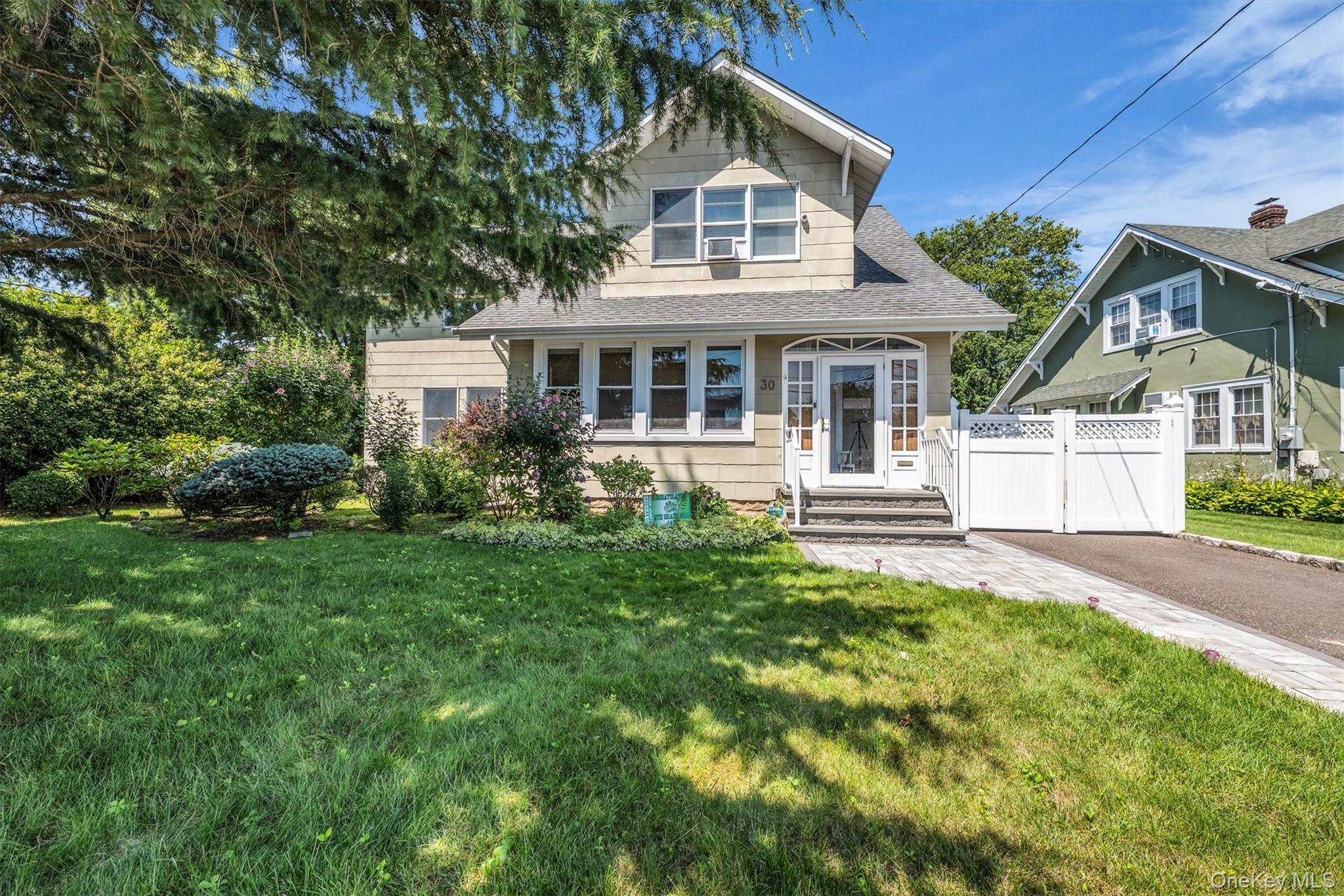 30 West Street Property Photo 2