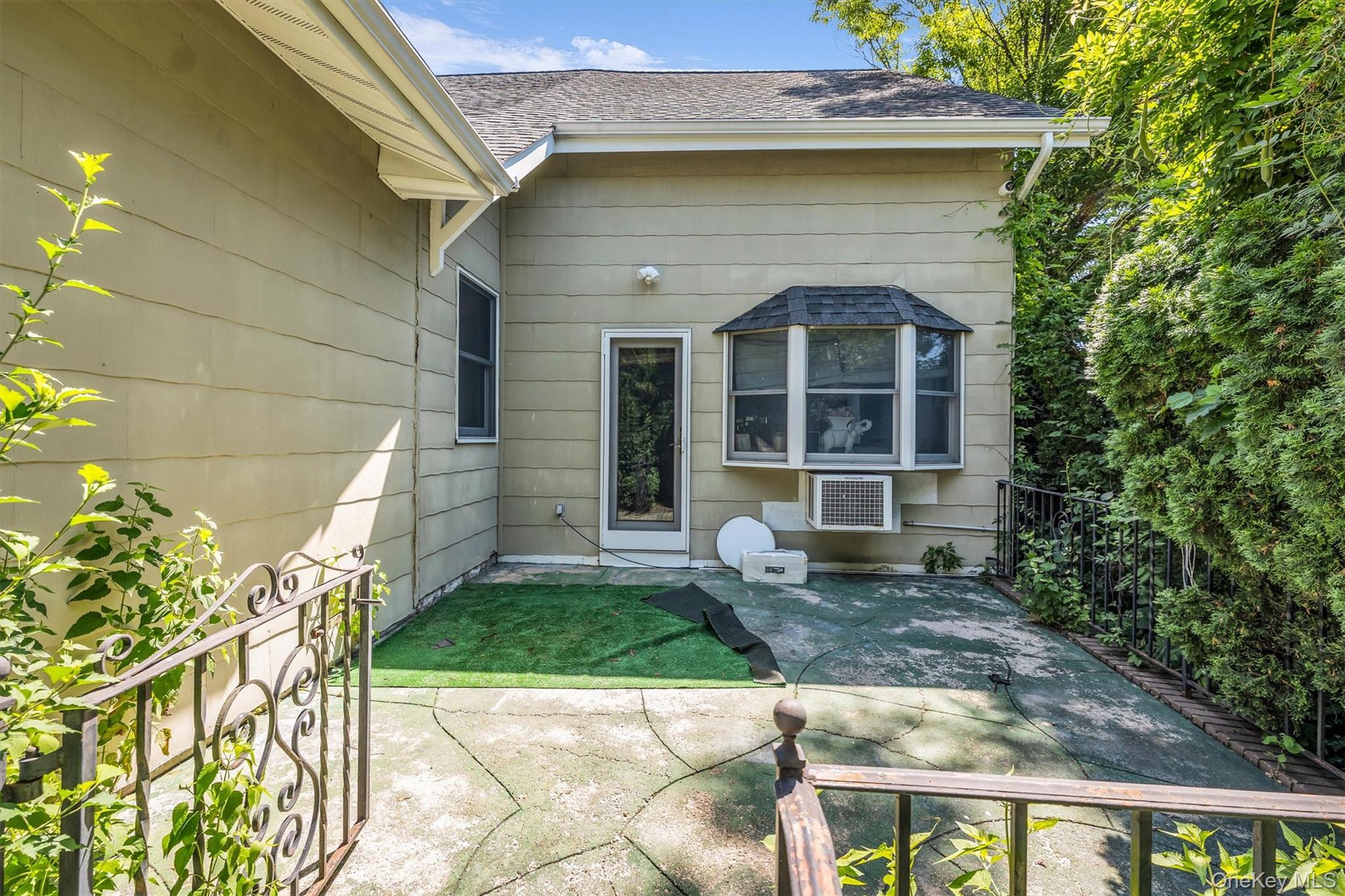 30 West Street Property Photo 43