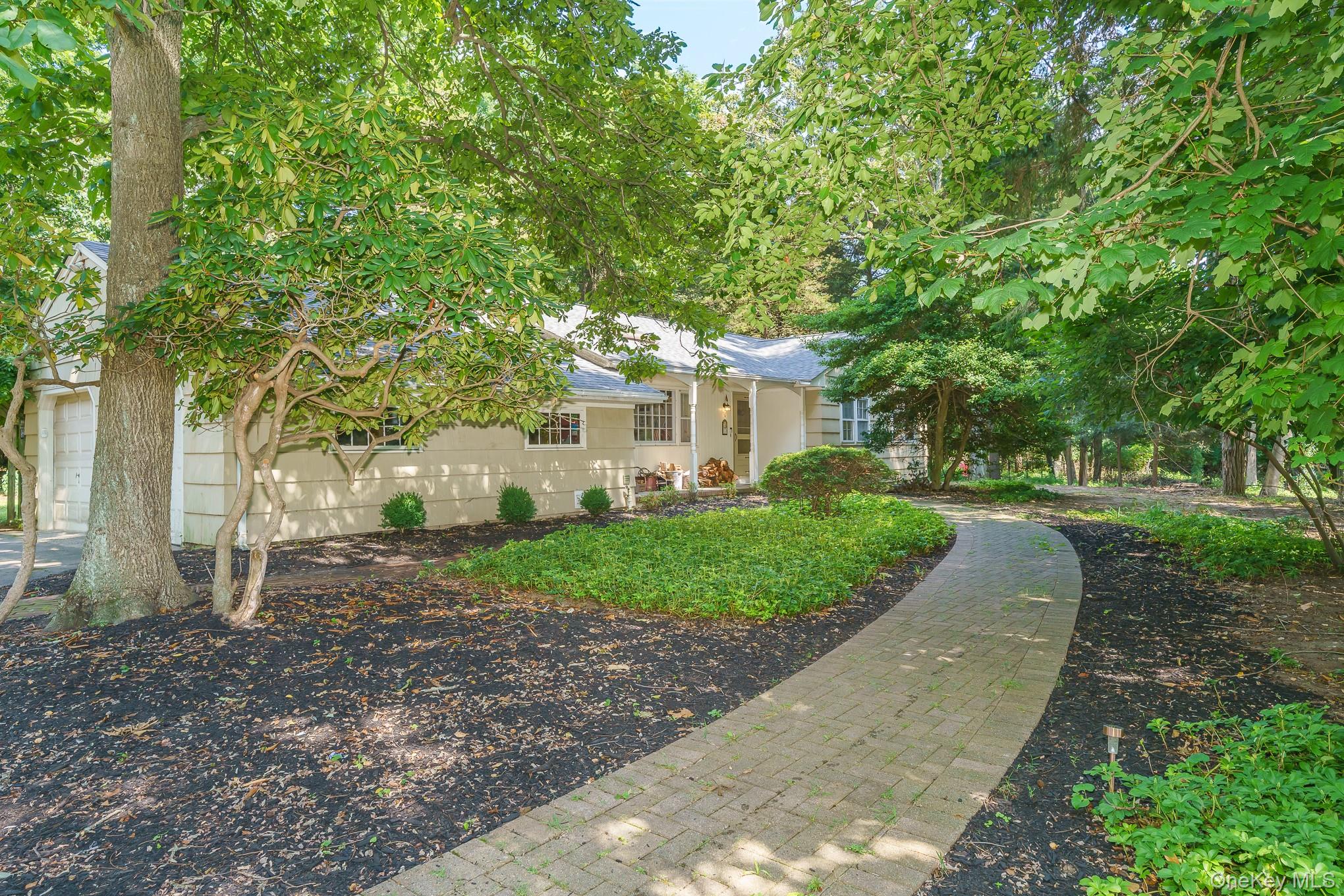 16 Landing Meadow Road Property Photo 1