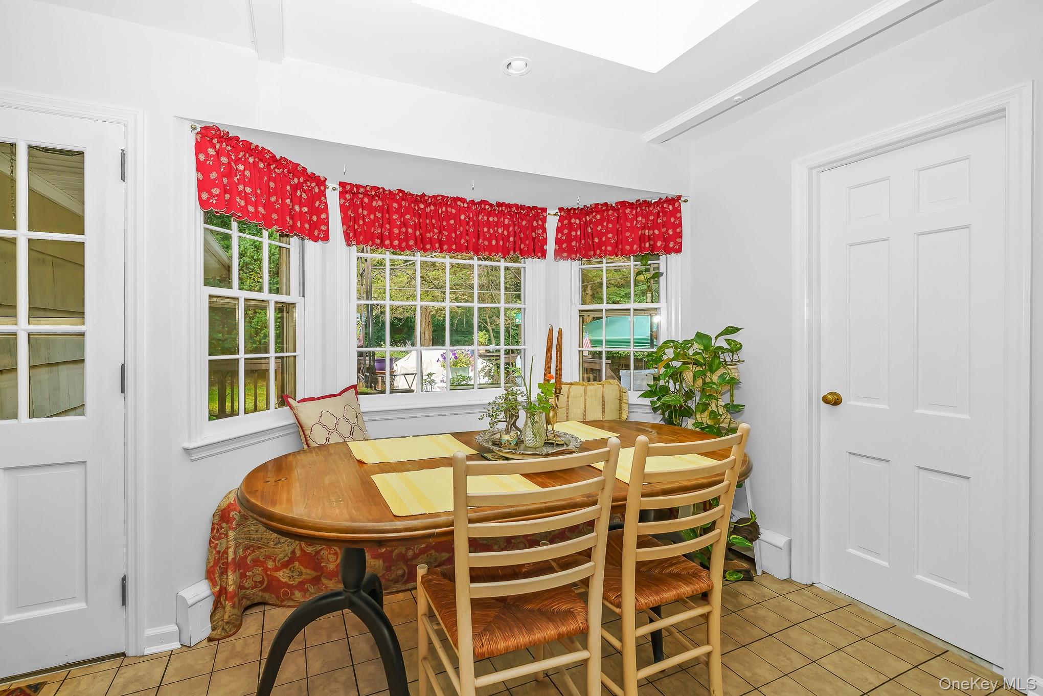 16 Landing Meadow Road Property Photo 18