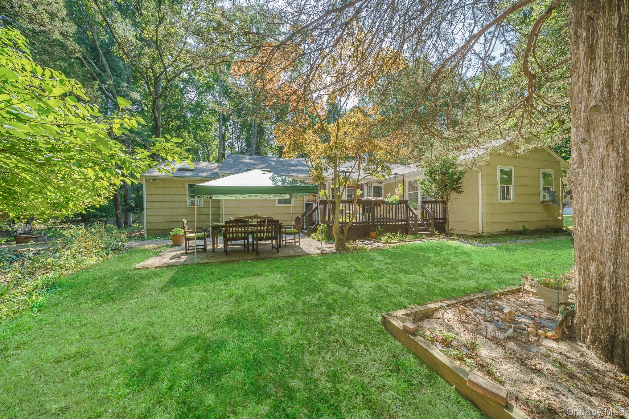 16 Landing Meadow Road Property Photo 28