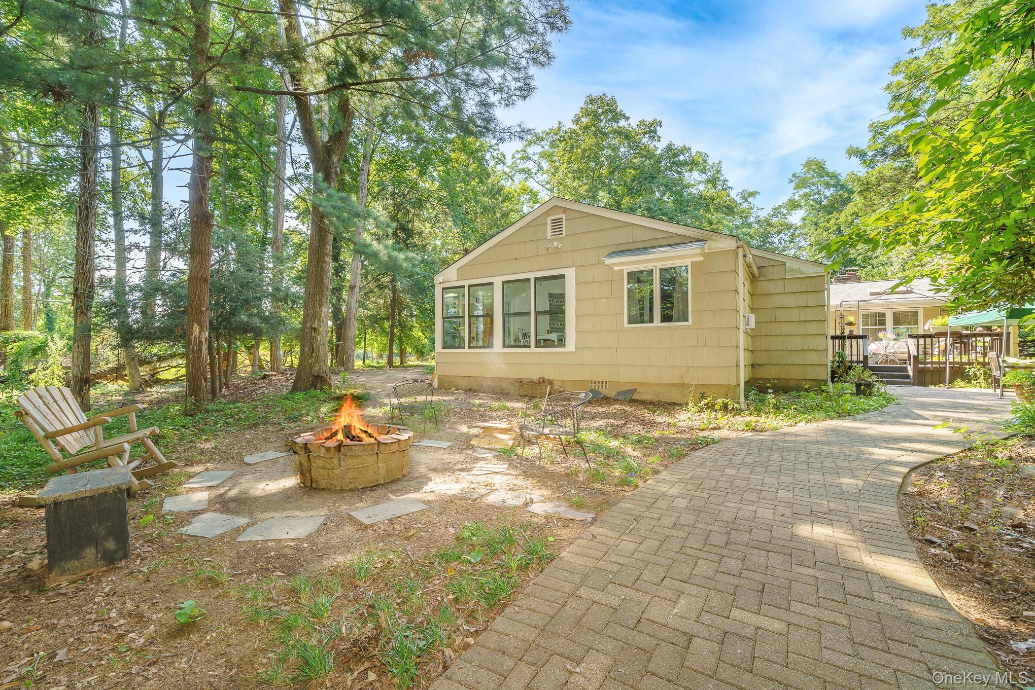 16 Landing Meadow Road Property Photo 36