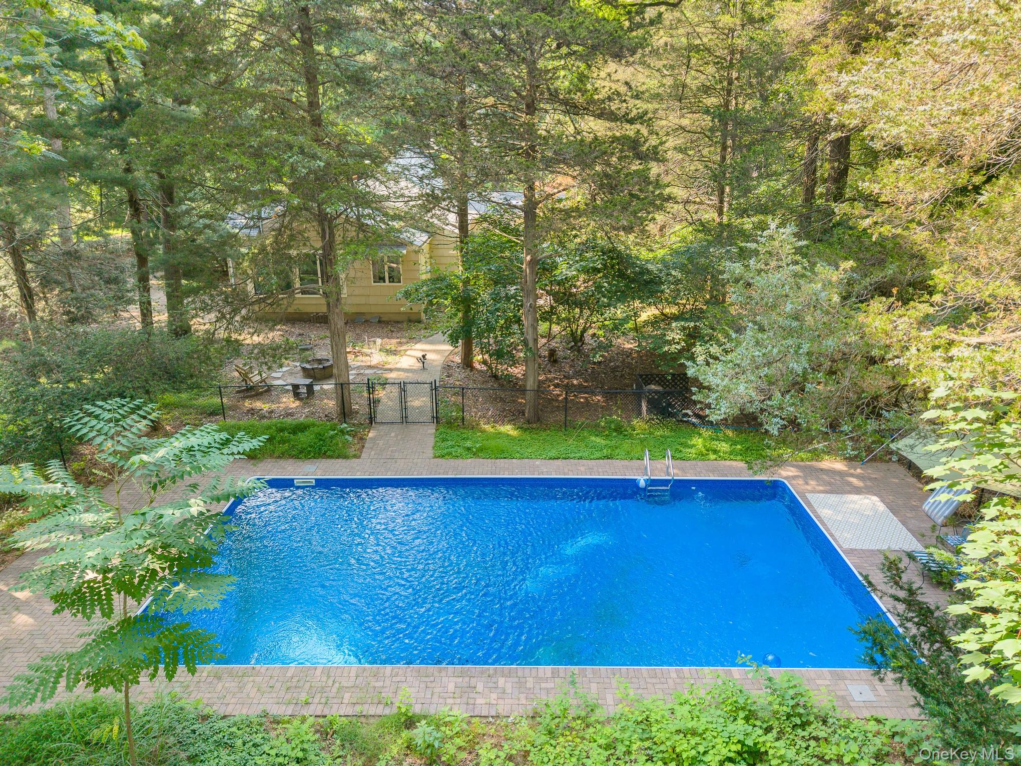 16 Landing Meadow Road Property Photo 37