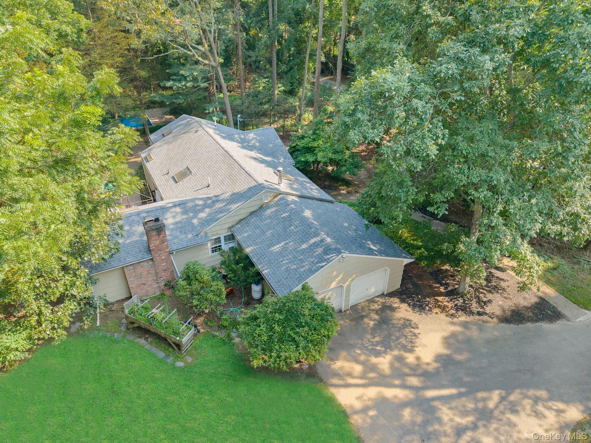 16 Landing Meadow Road Property Photo 42