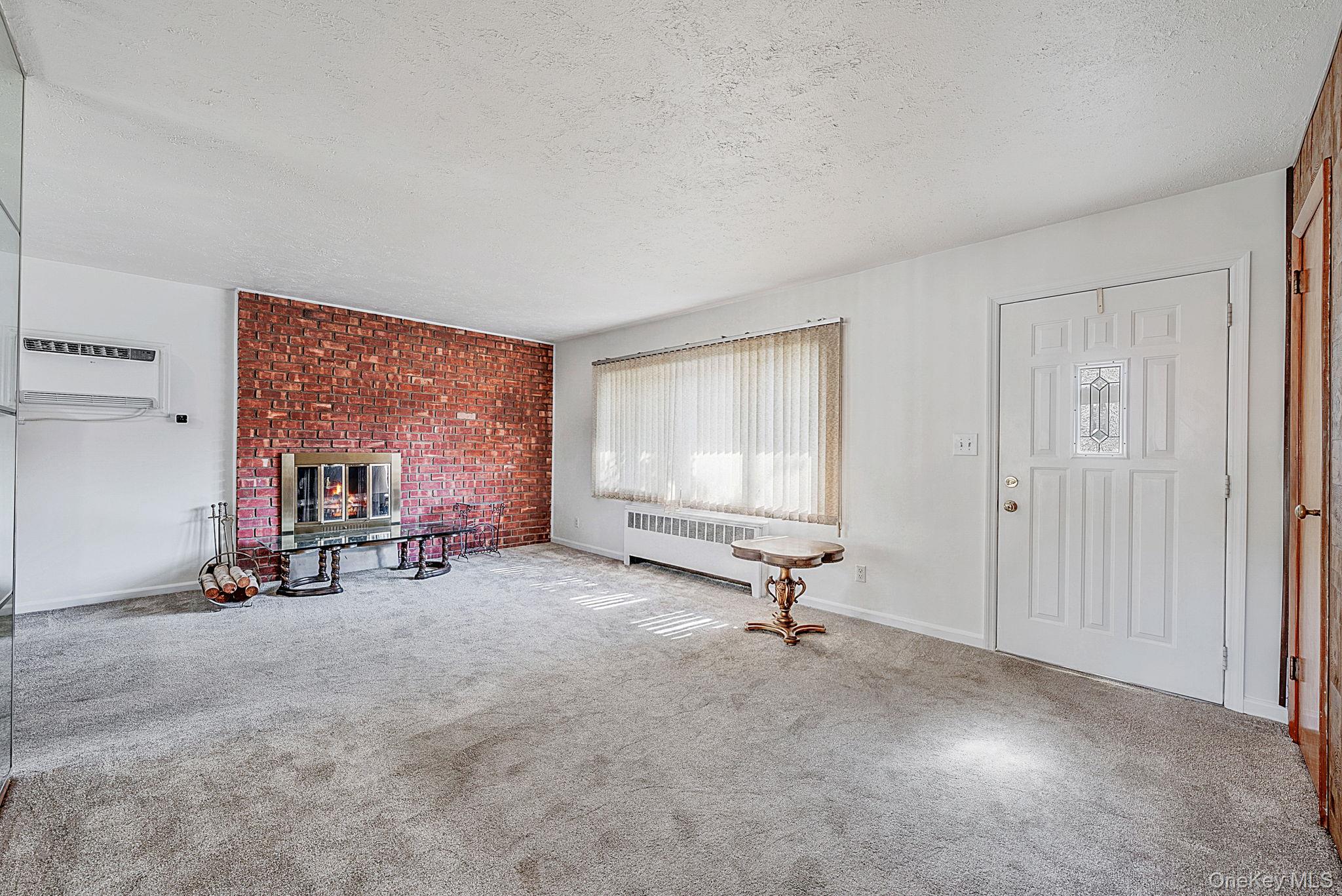177 10th Street Property Photo 4