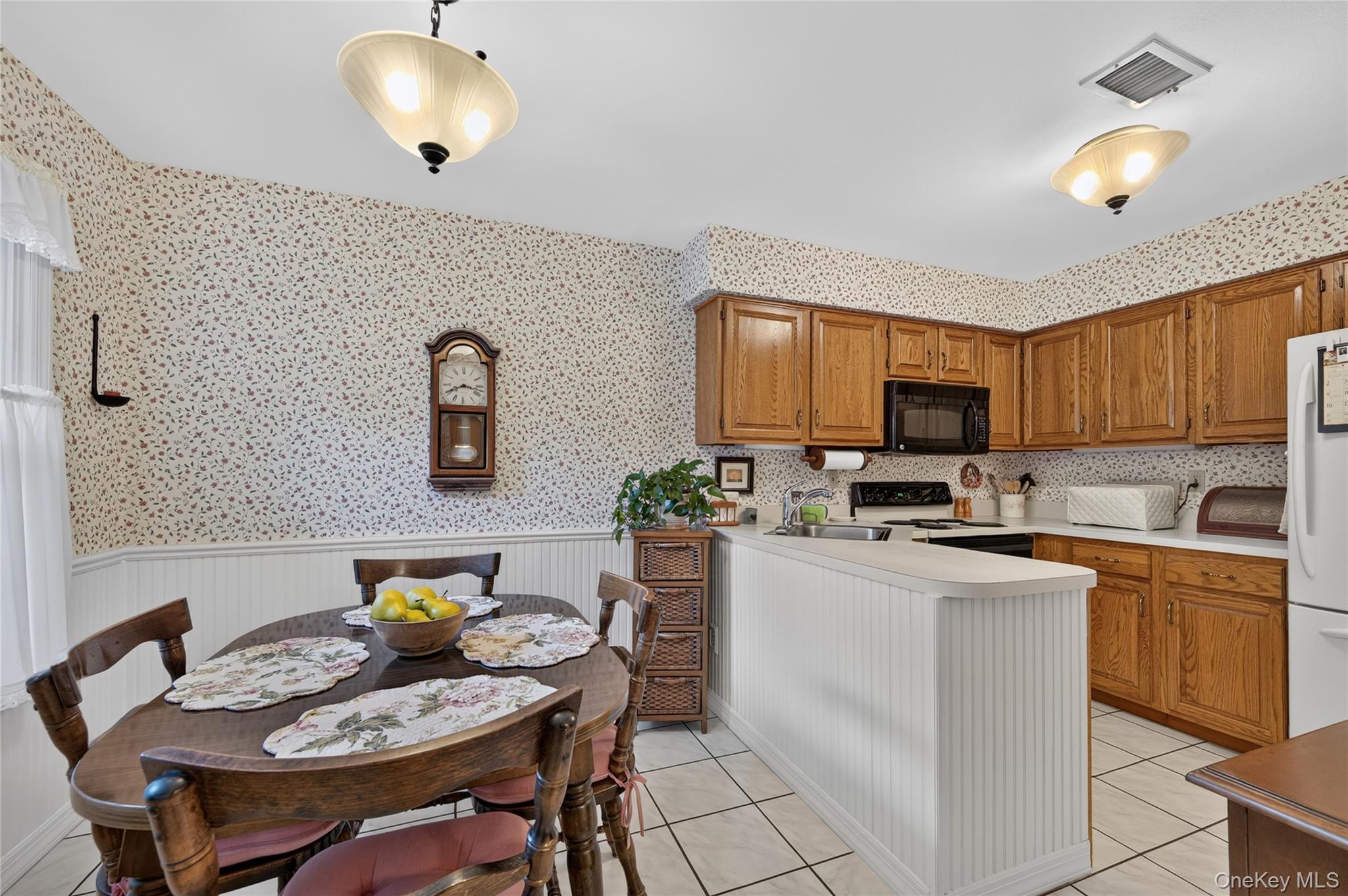 106 Spring Road Property Photo 5