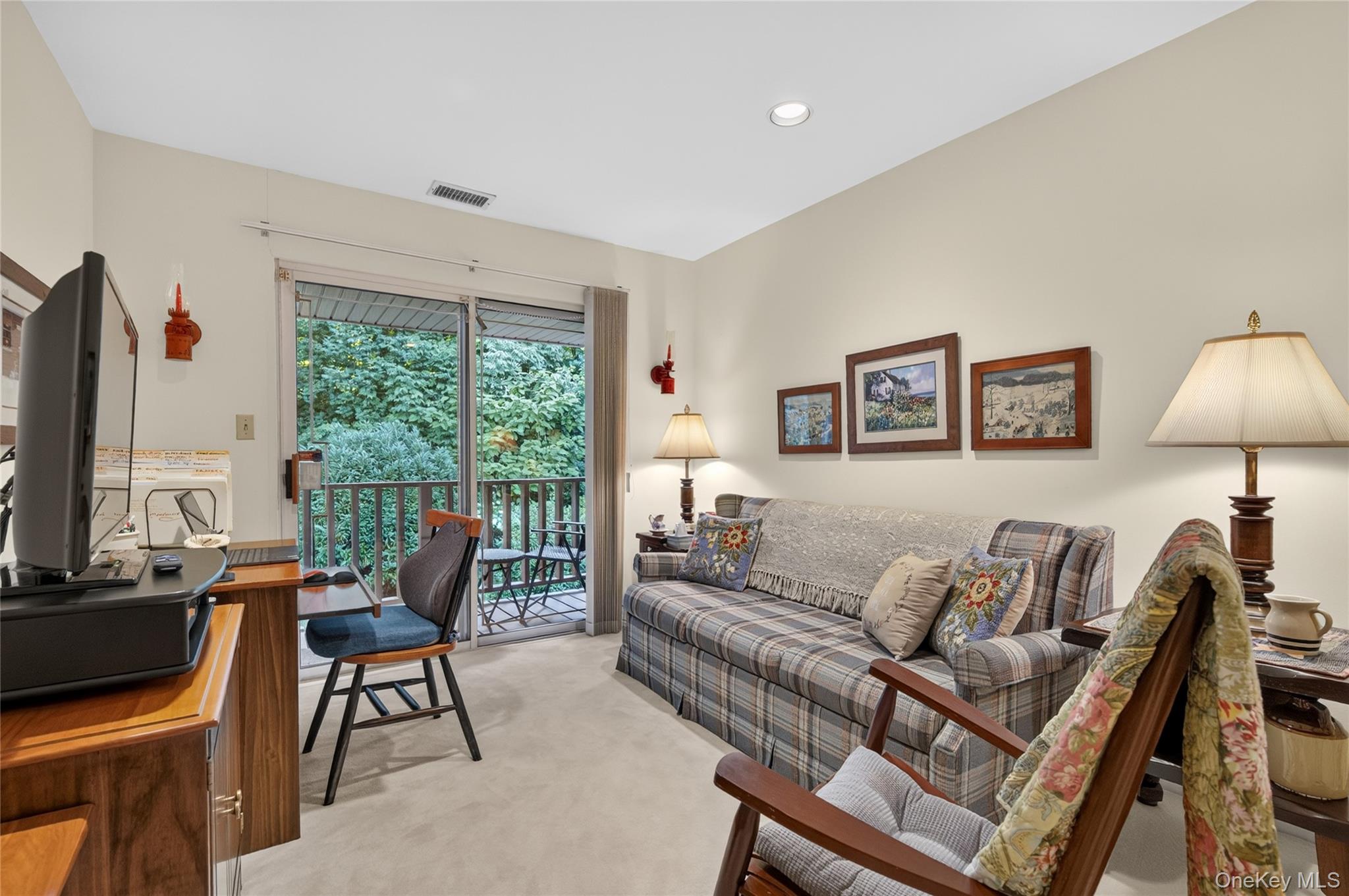 106 Spring Road Property Photo 12