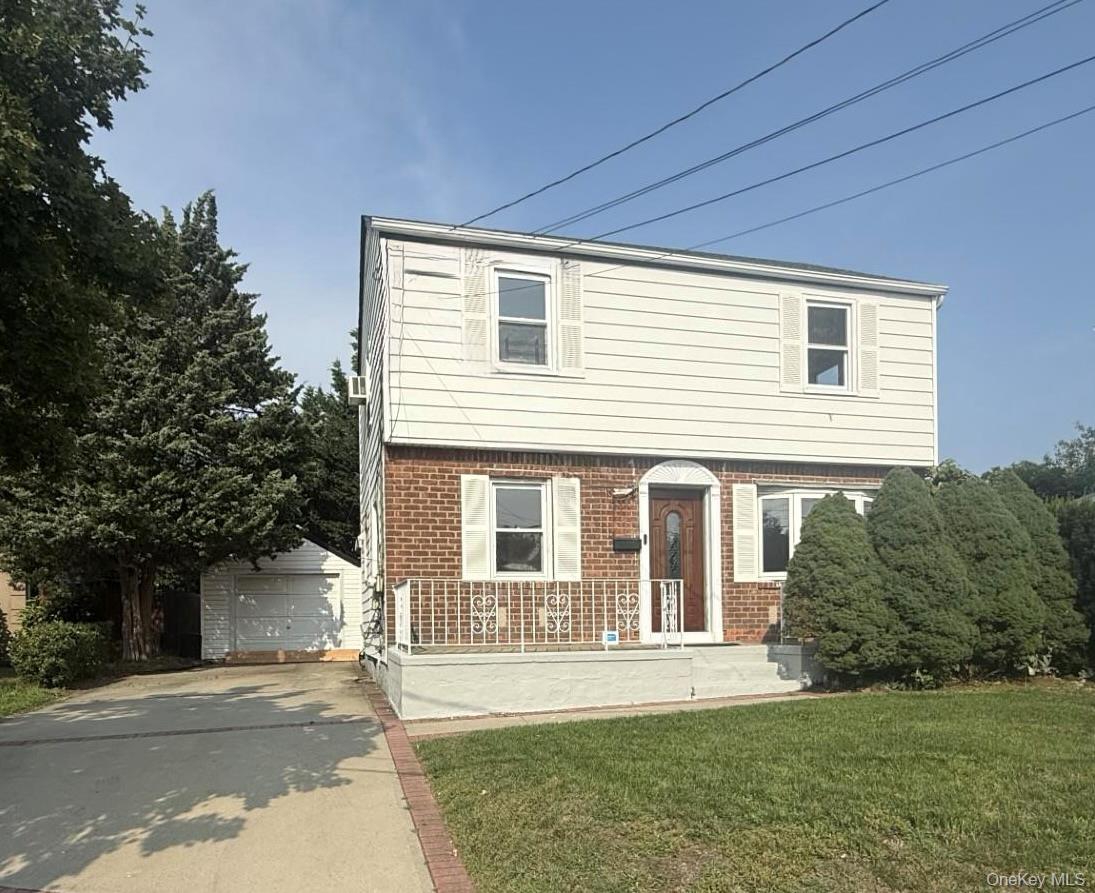 410 Herricks Road Property Photo 2