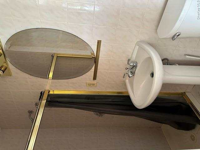 410 Herricks Road Property Photo 11
