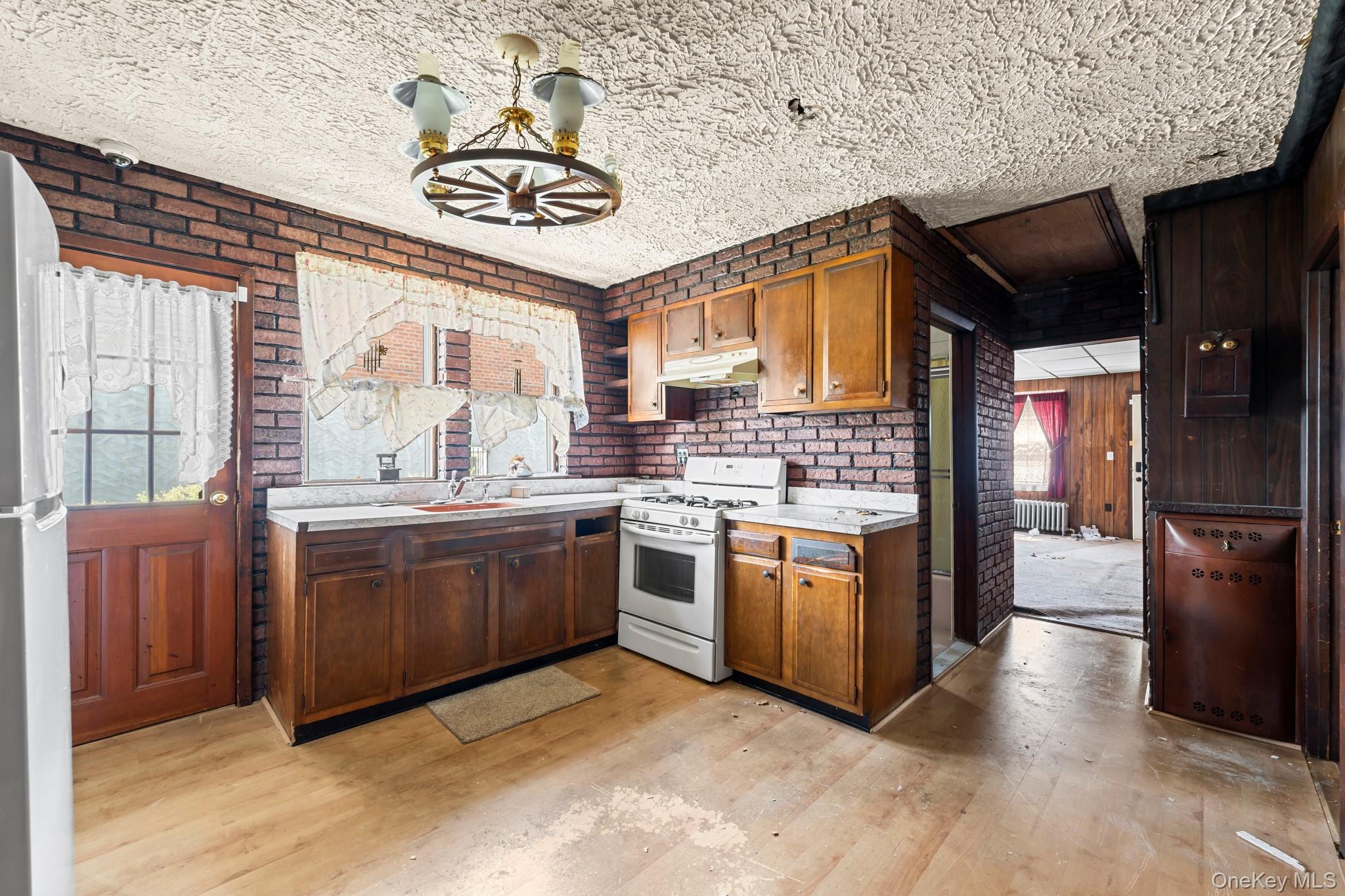 240 Buttrick Avenue Property Photo 3