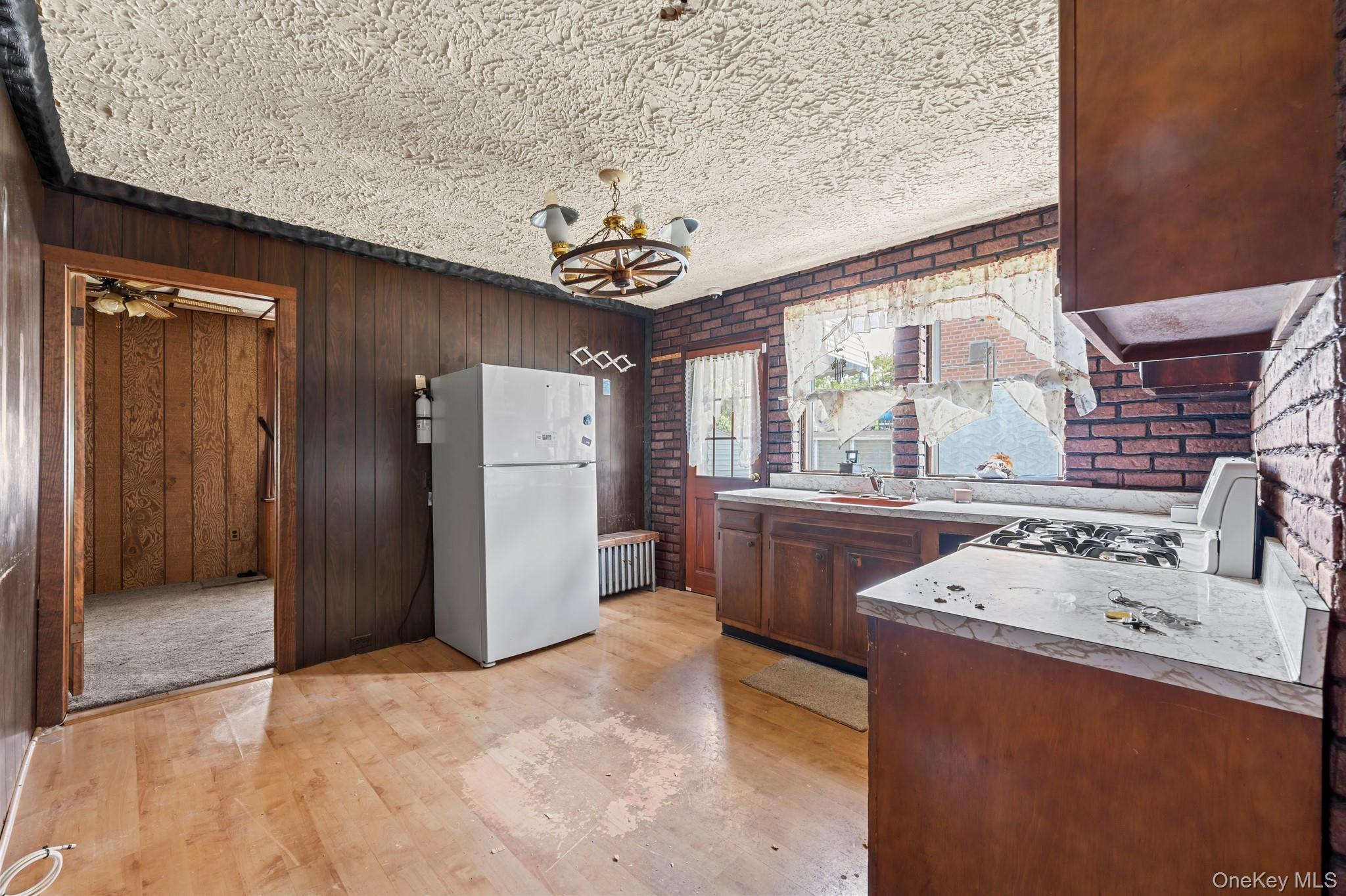 240 Buttrick Avenue Property Photo 4