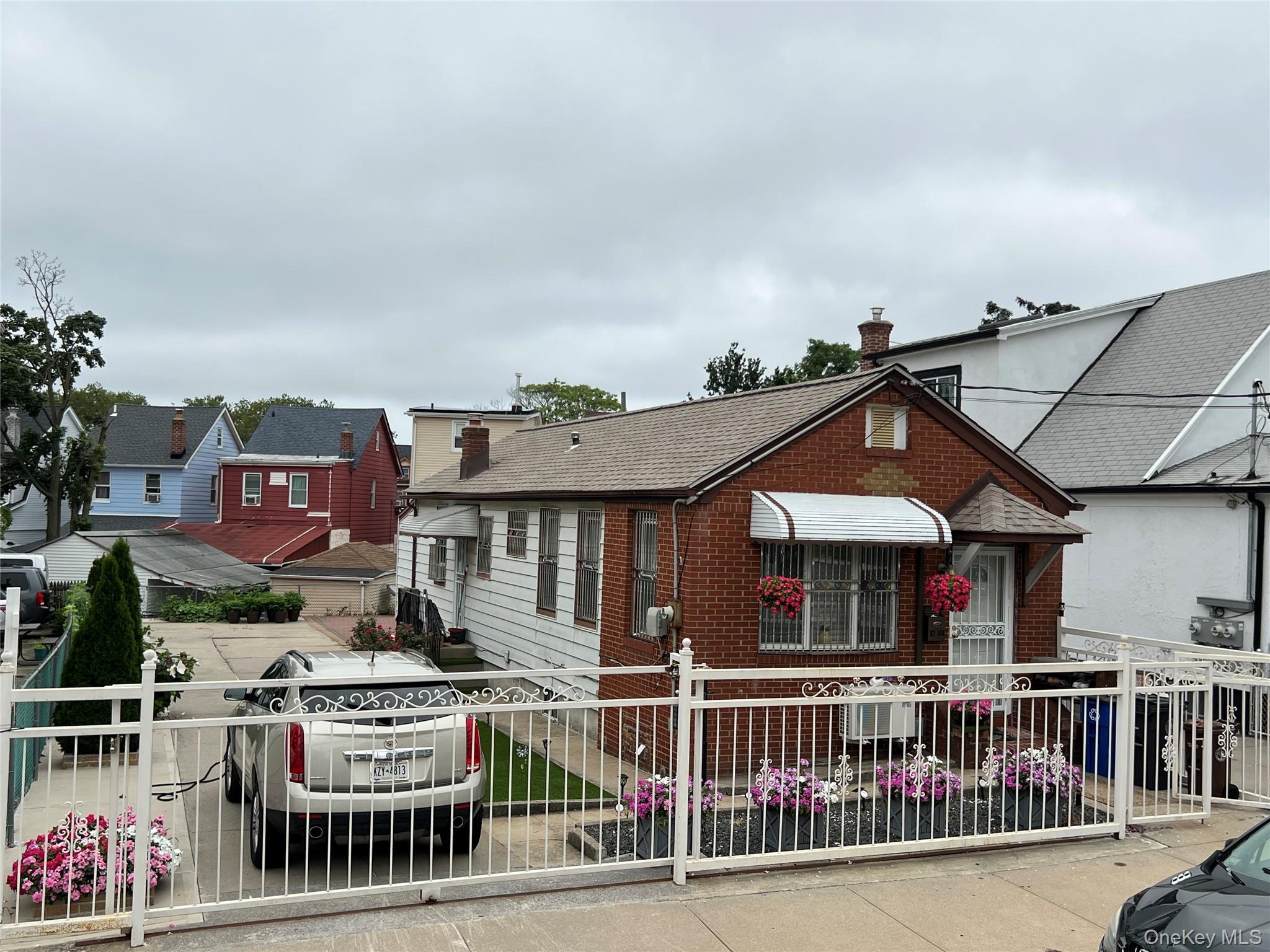 10724 142nd Street Property Photo 3