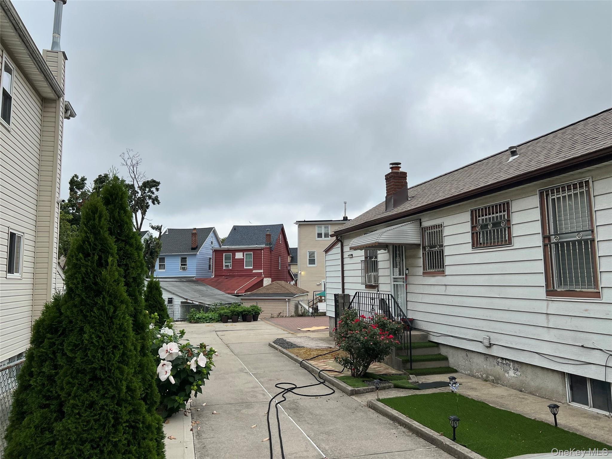 10724 142nd Street Property Photo 6