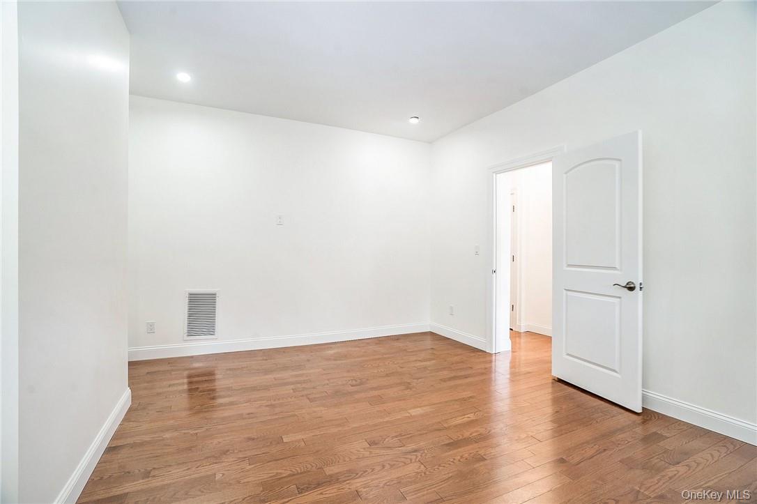 49 Rockledge Avenue 2 Property Photo 5