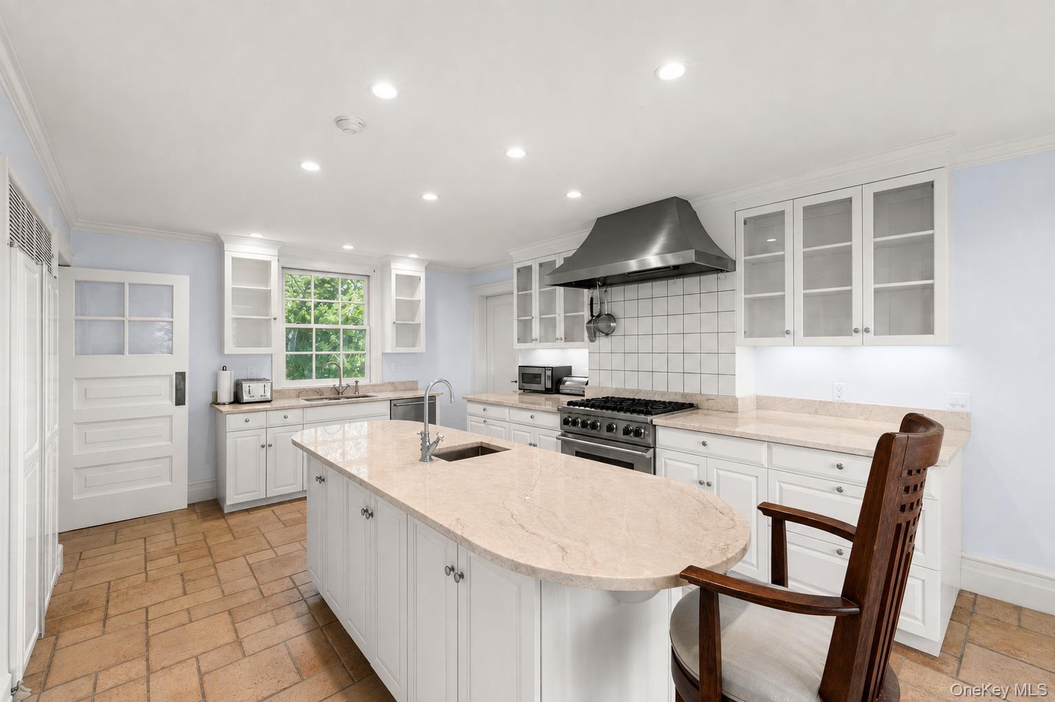 767 Montauk Highway Property Photo 8