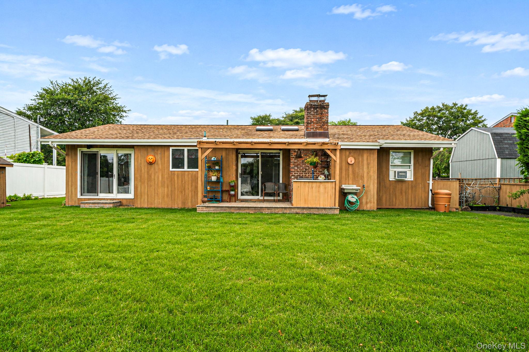 35 Fleets Point Drive Property Photo 16