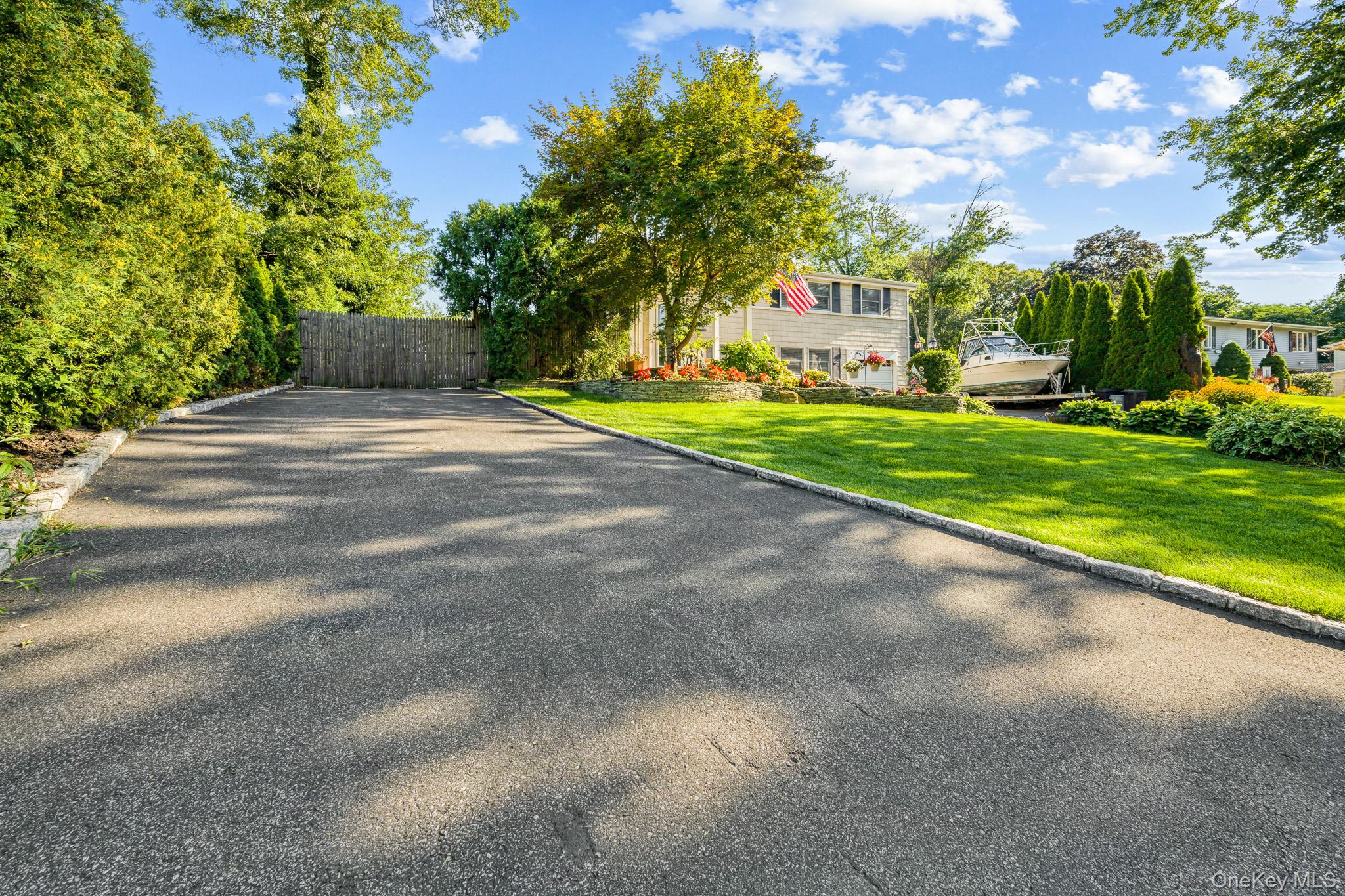 14 Fairway Drive Property Photo 1