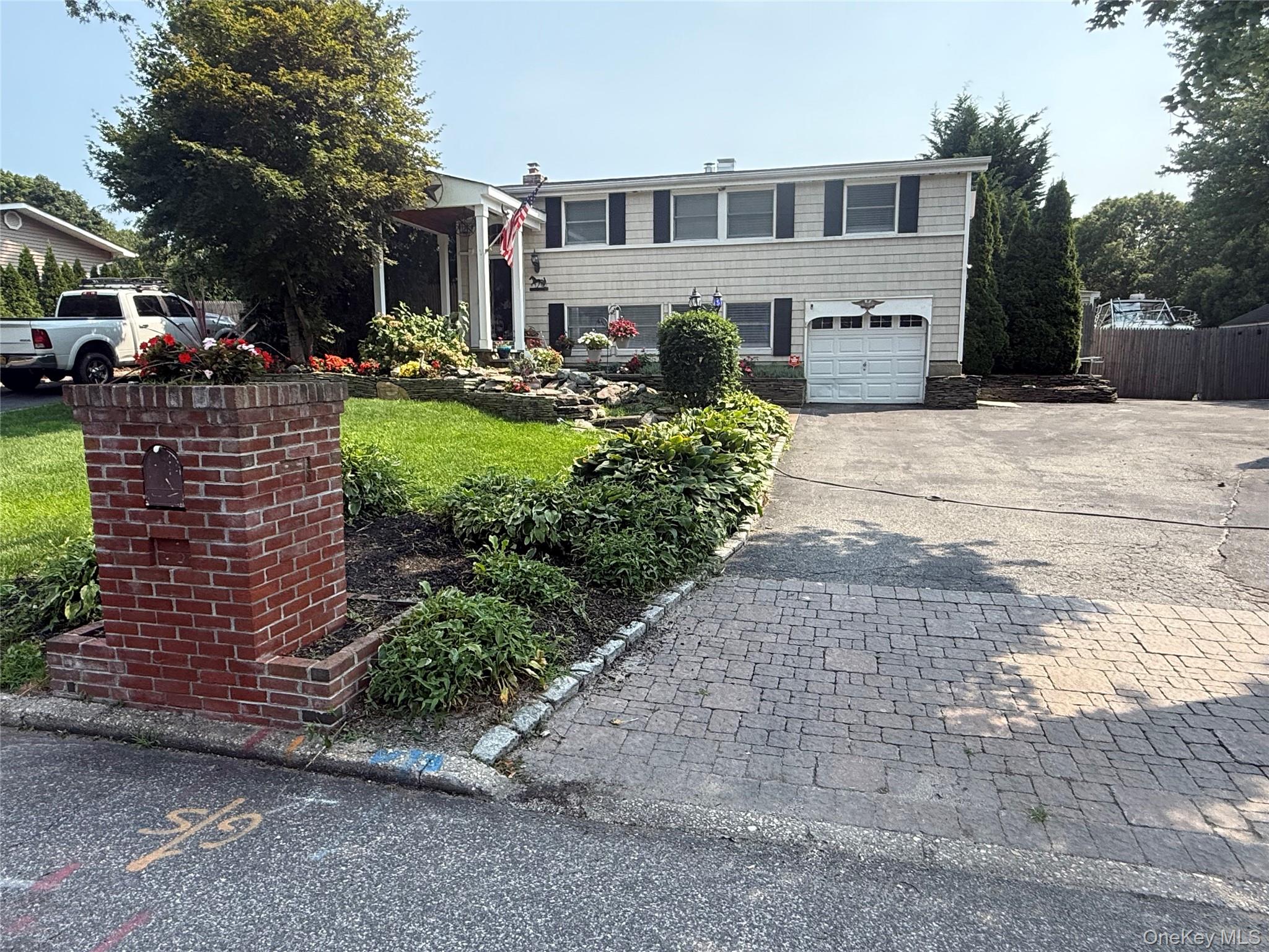 14 Fairway Drive Property Photo 4