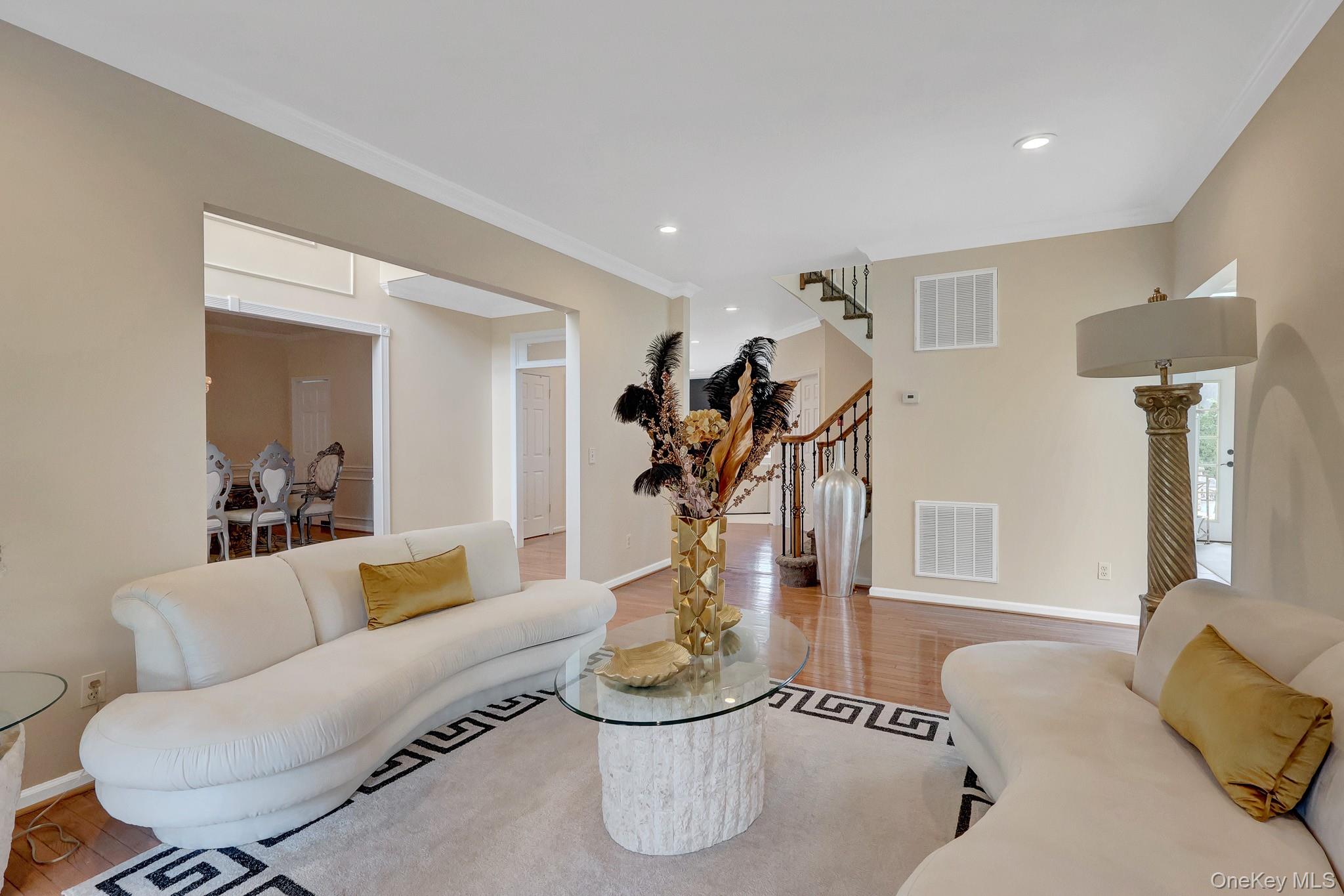 7 Brookline Court Property Photo 8
