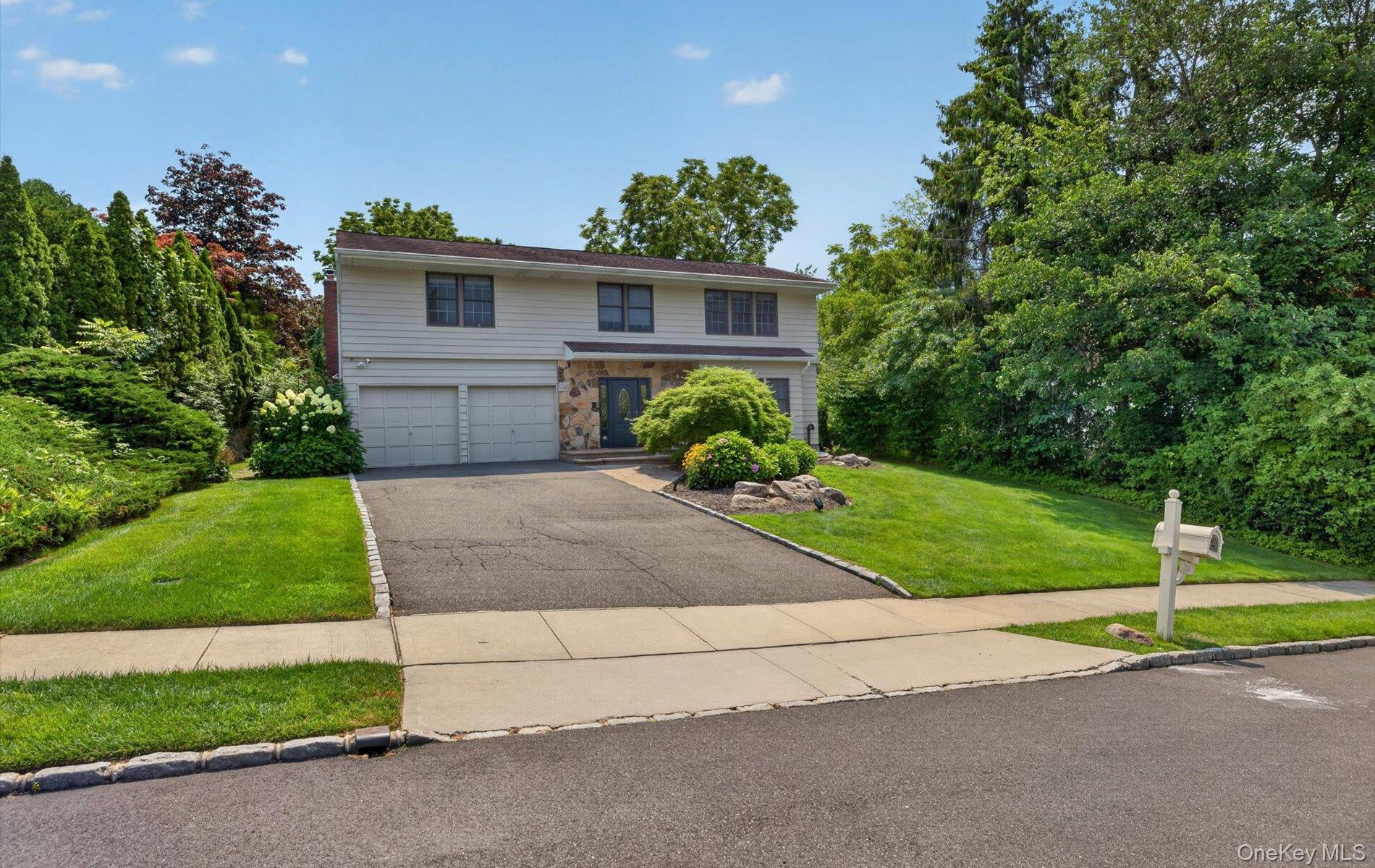 30 Irving Drive Property Photo 2