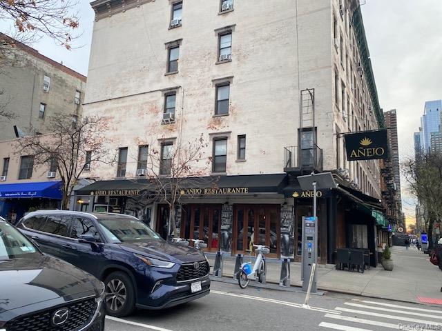 468 W 47th Street Property Photo 1