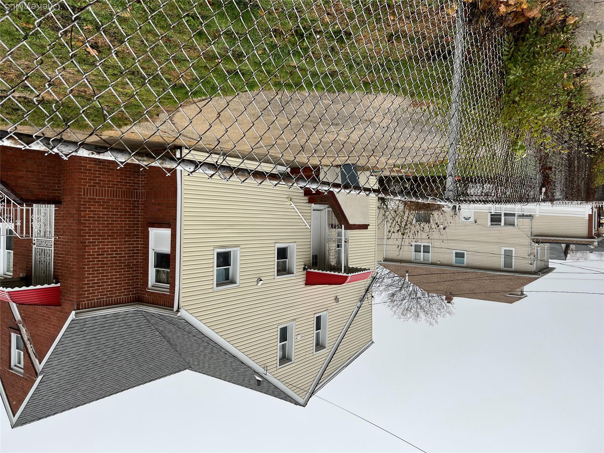 86 Murray Hill Street Property Photo 2