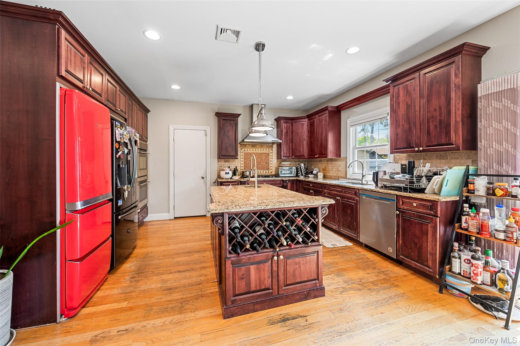 19 Manetto Drive Property Photo 4