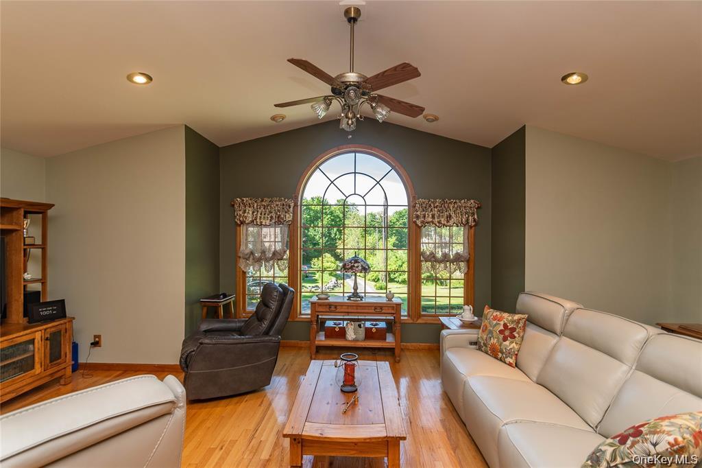 31 Bendlin Lane Property Photo 6