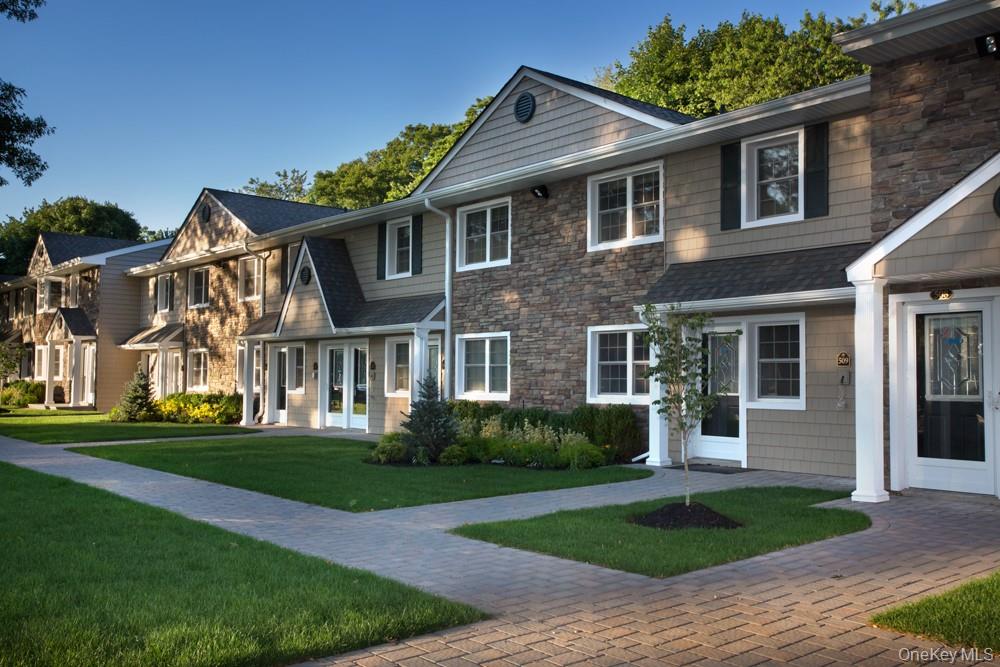 414 Tudor Lane 414 Property Photo 2