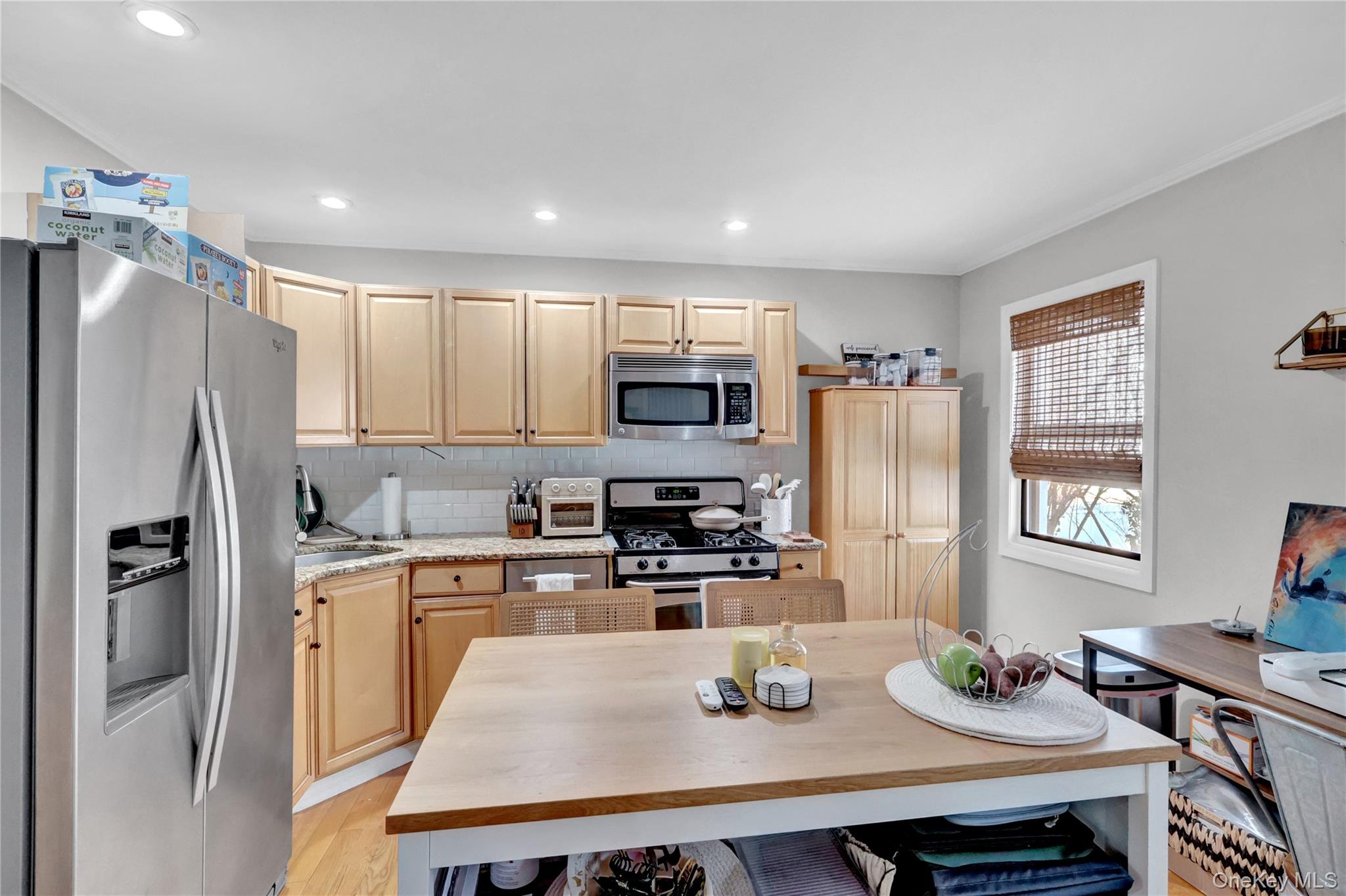 65 W Broadway 10a Property Photo 6