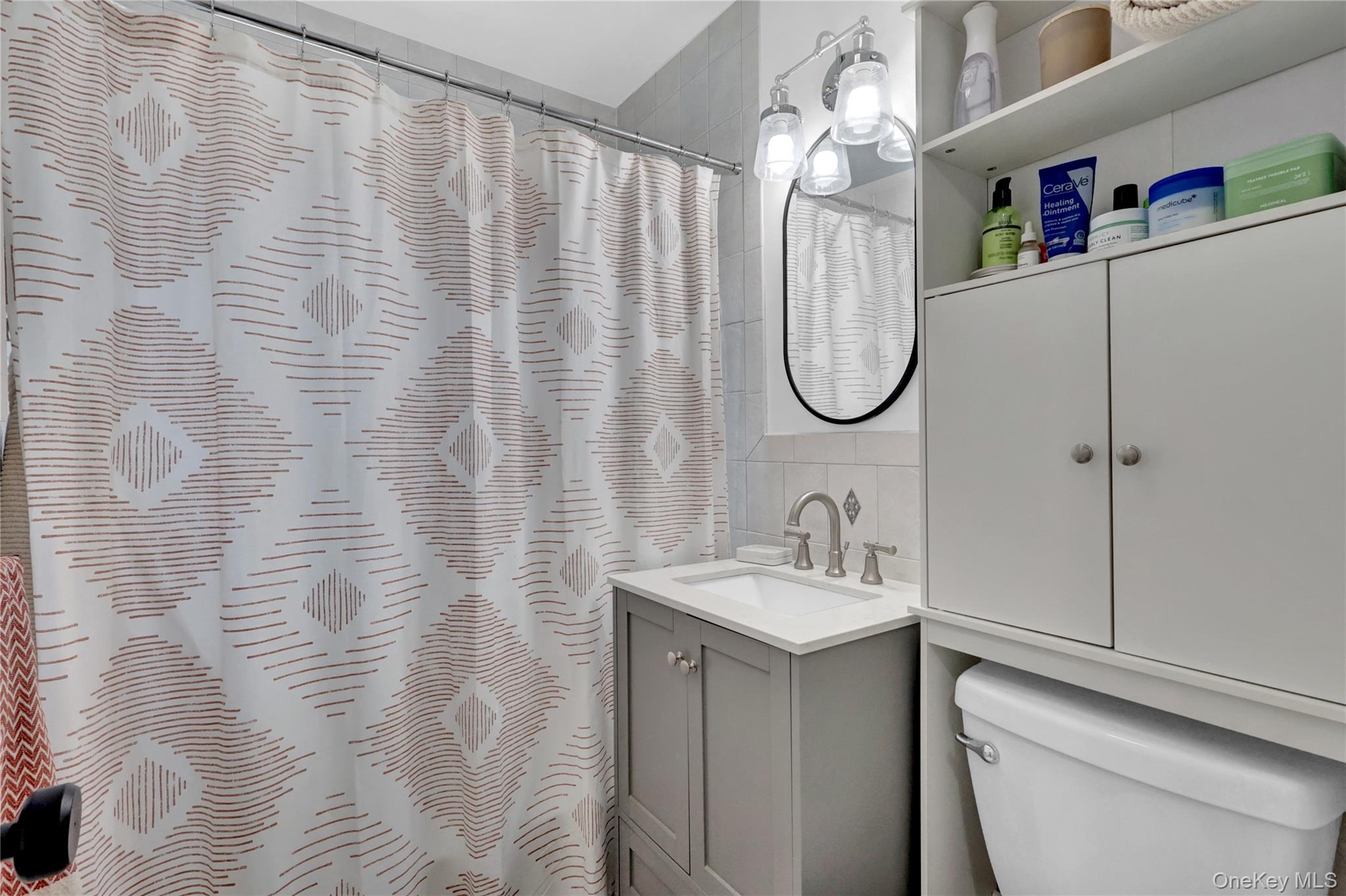 65 W Broadway 10a Property Photo 10