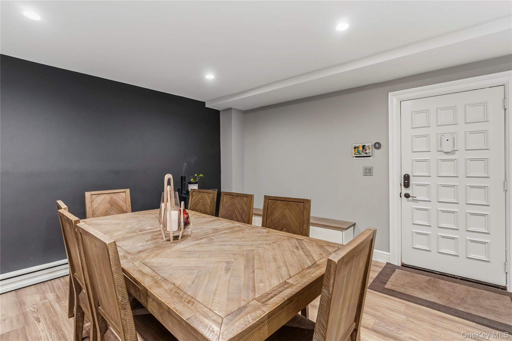 18 Granada Crescent 2 Property Photo 5