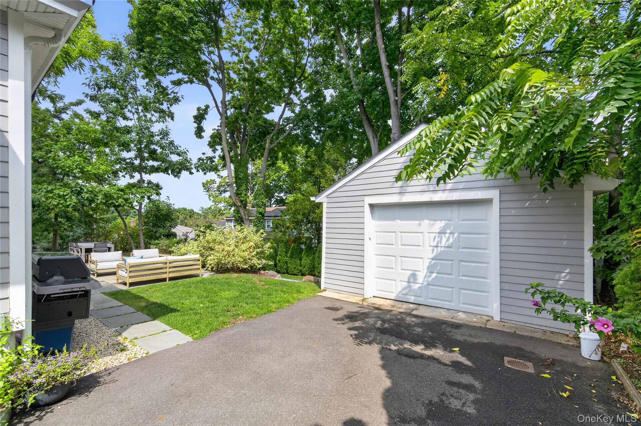 15 Bayview Avenue Property Photo 24
